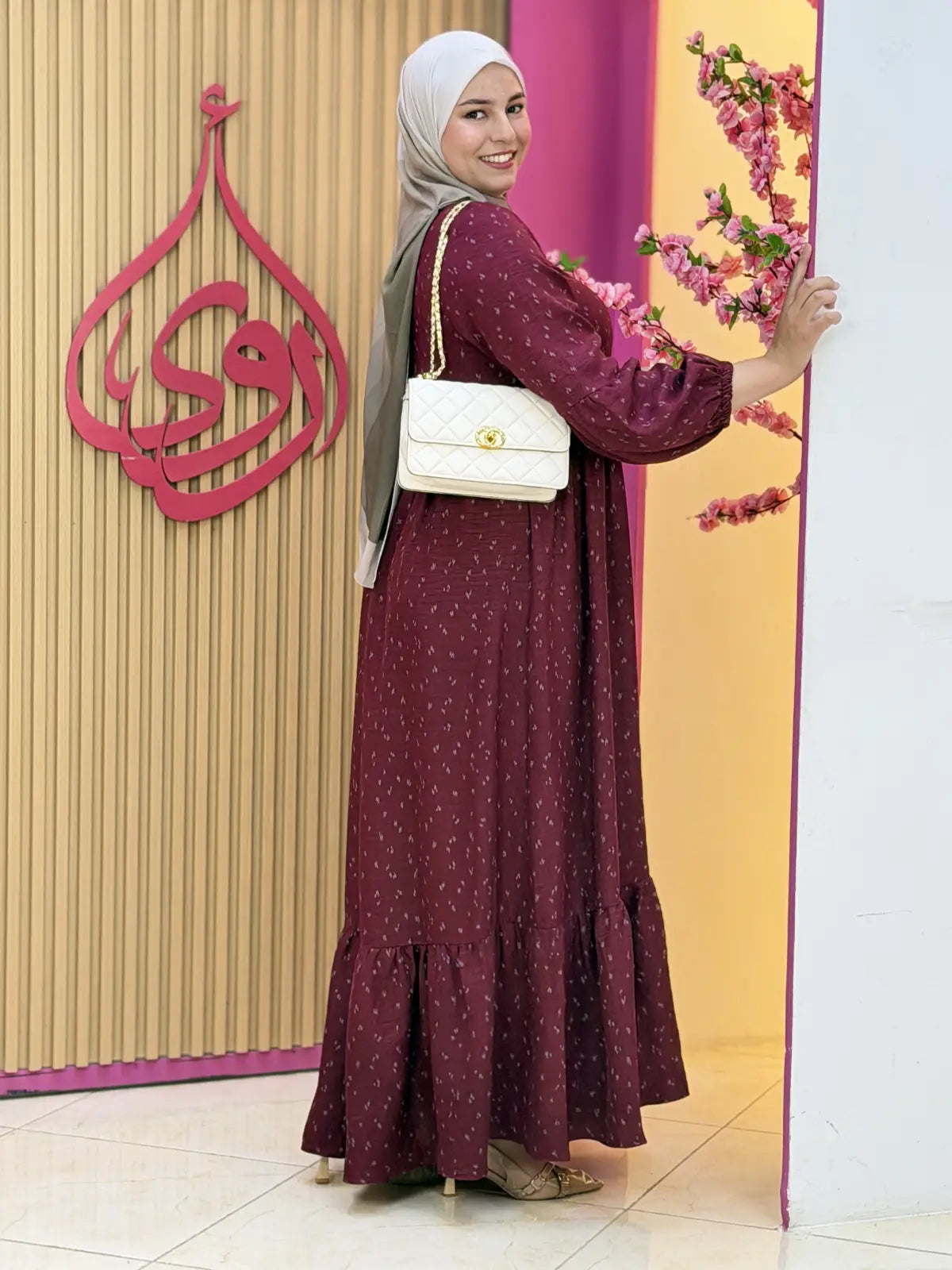 فستان أفنان كرونة