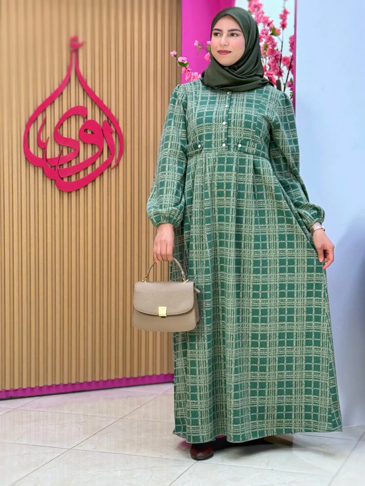فستان دفئ أخضر