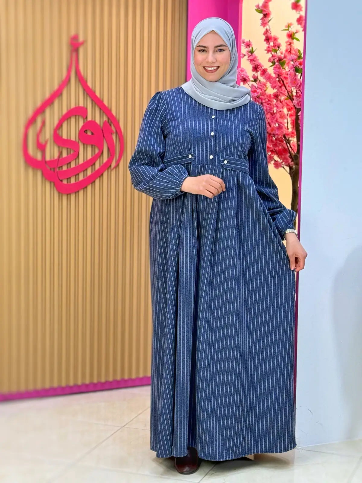 فستان لين أزرق