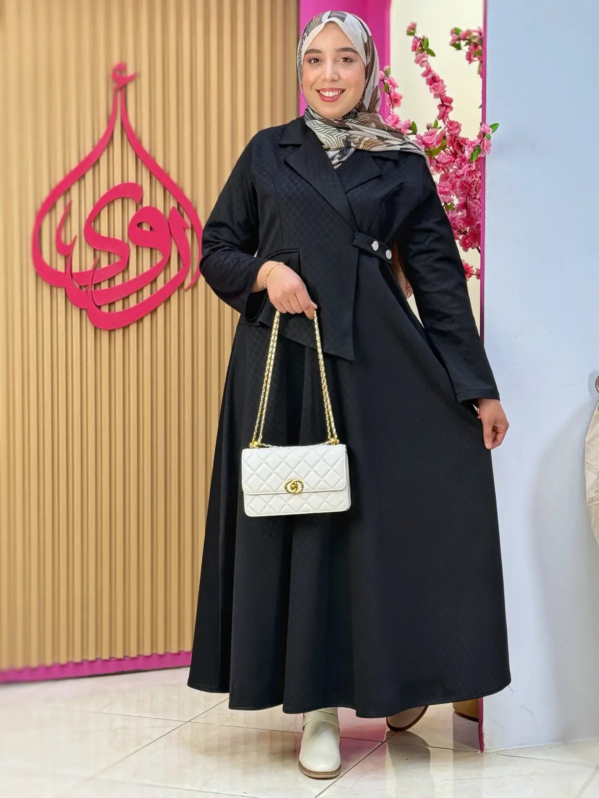 فستان ميرا أسود