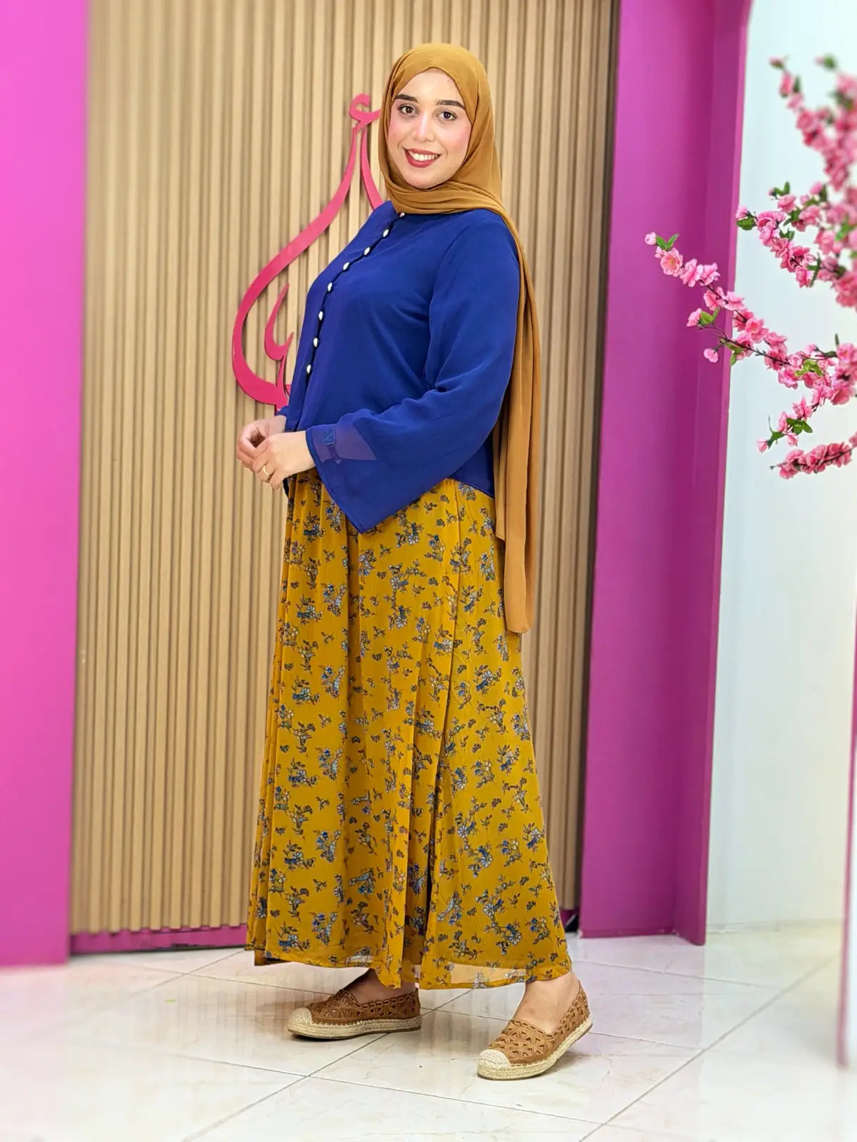 تنورة ابتهال خردلي