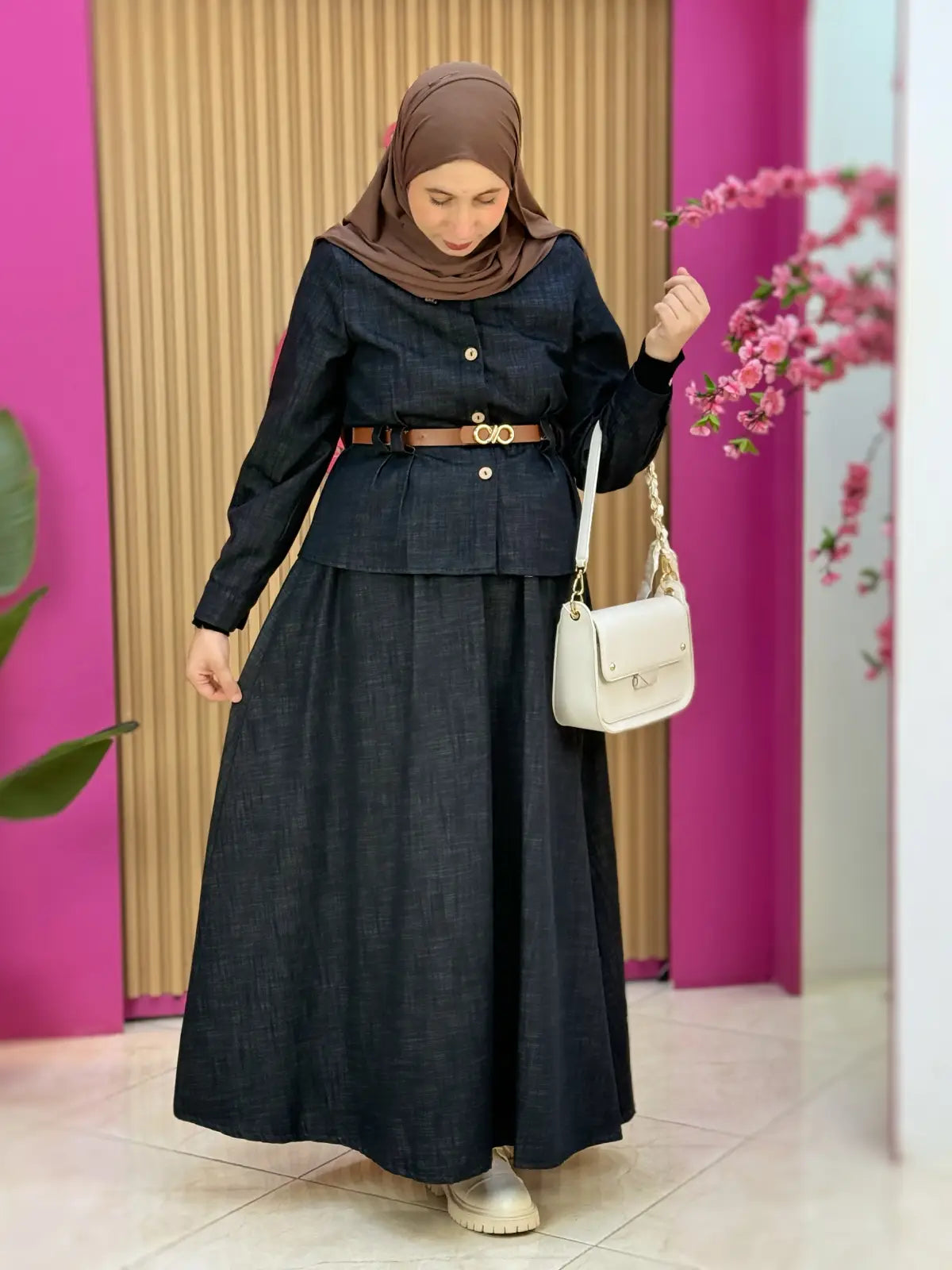 طقم أية أسود