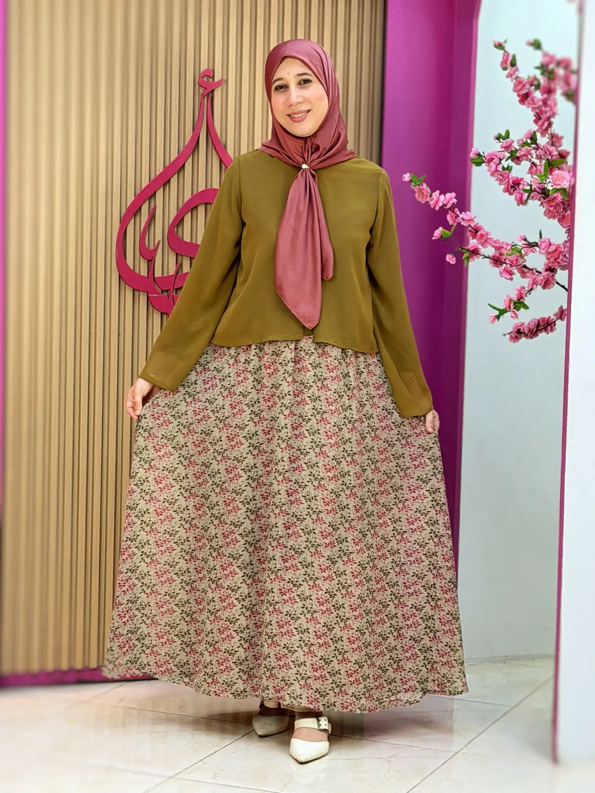 تنورة ابتهال بيج