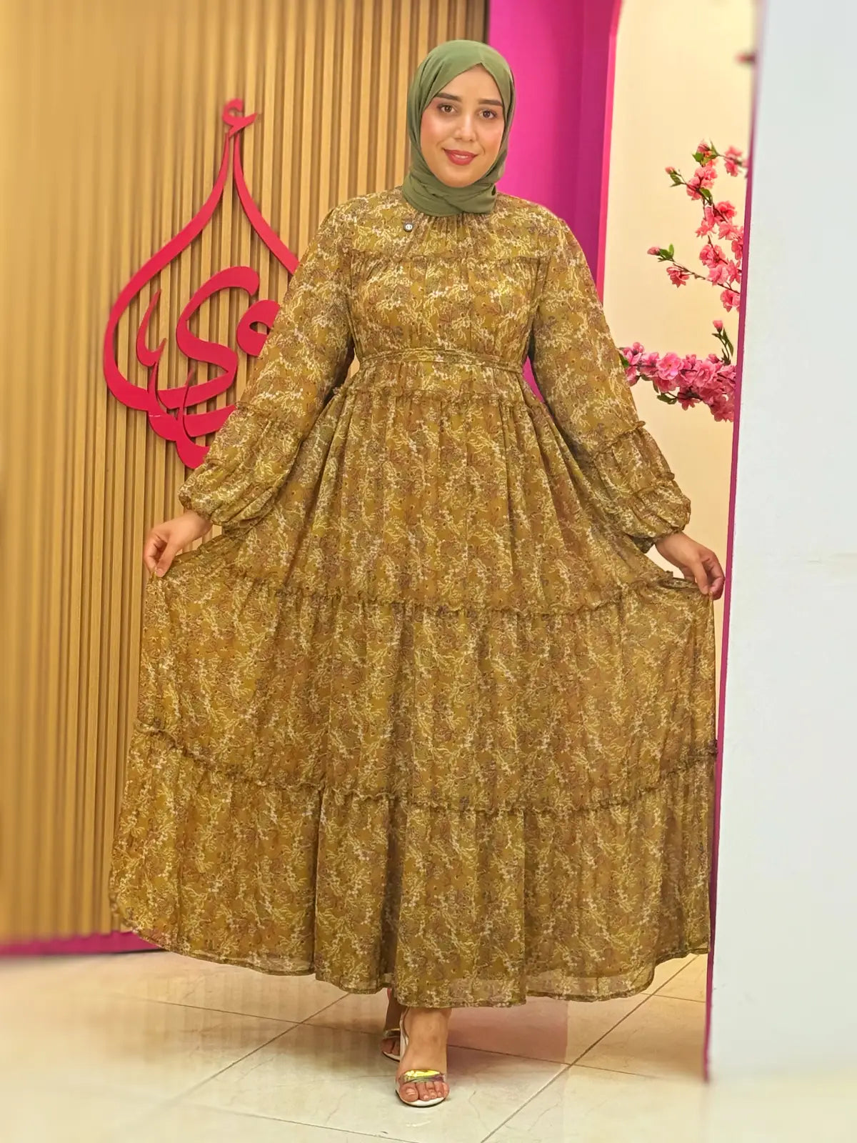 فستان روح قرفي