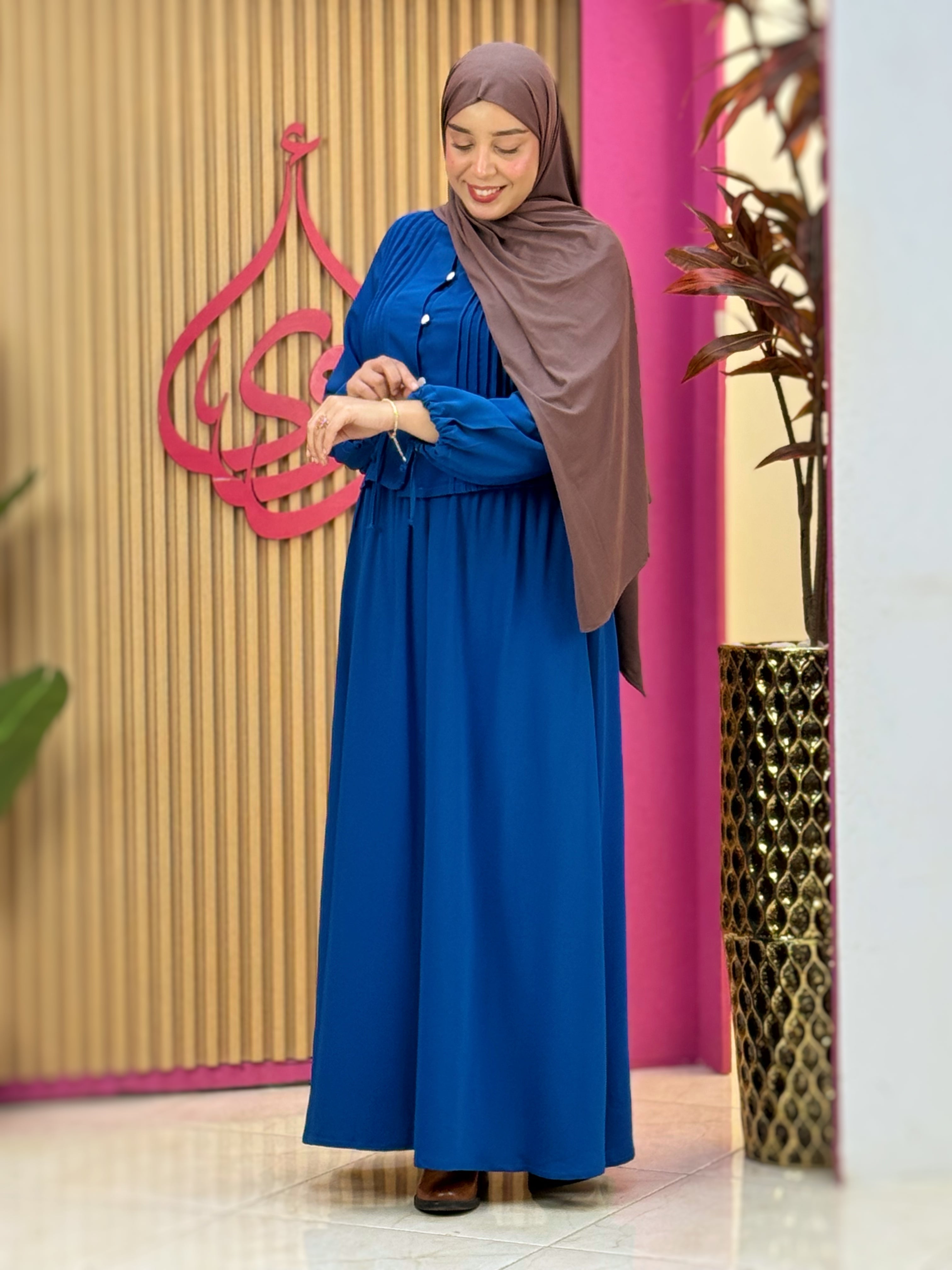 طقم نور أزرق