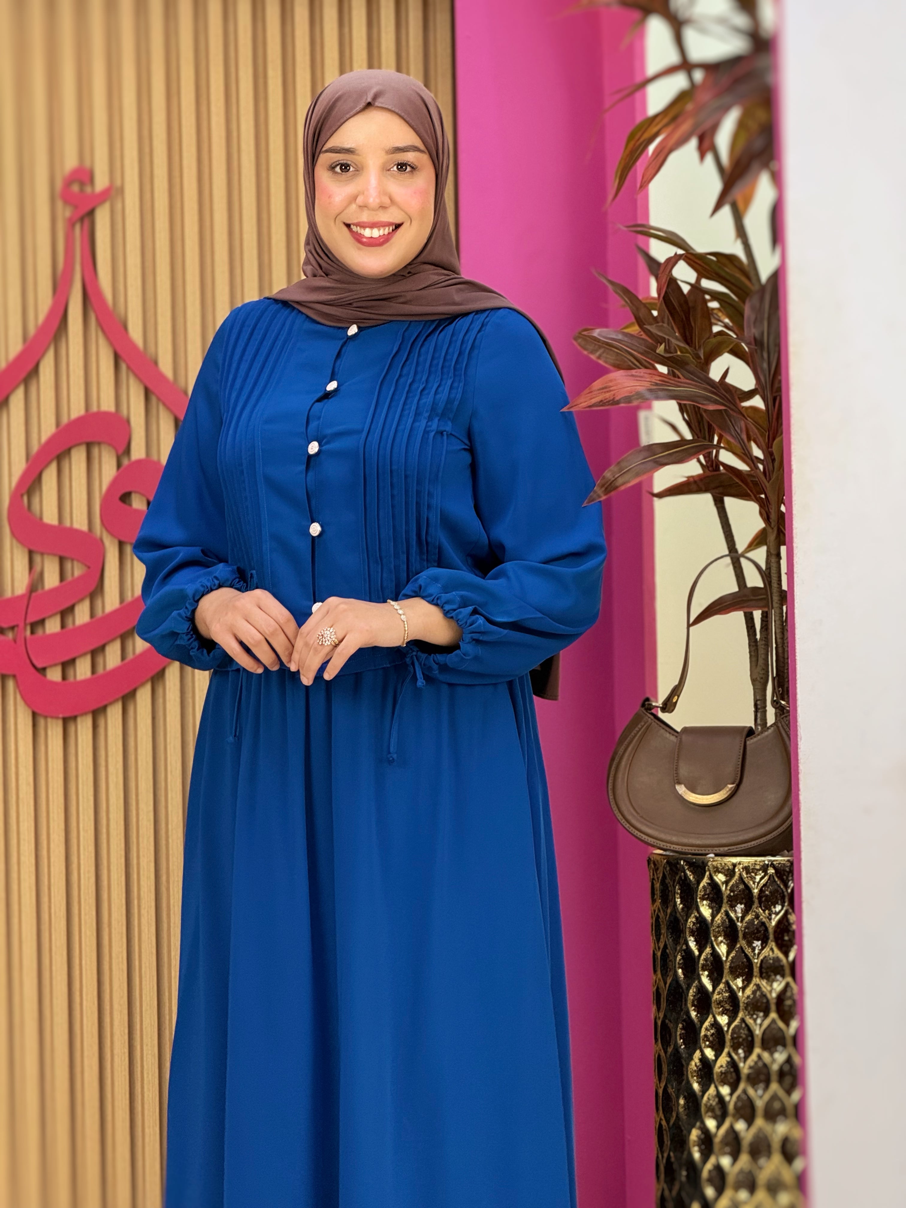 طقم نور أزرق