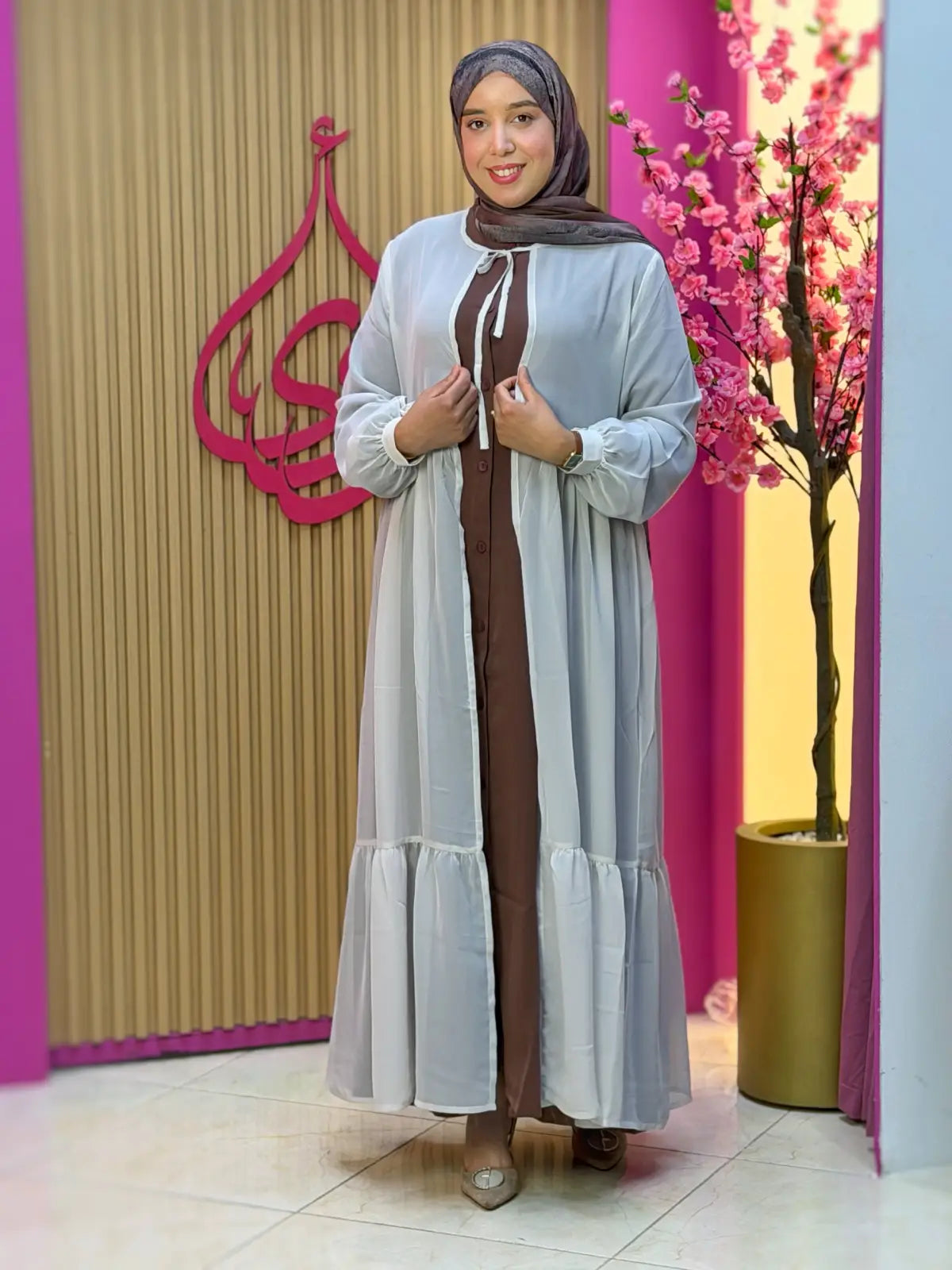 عباية يمامة أبيض-شكلاطة