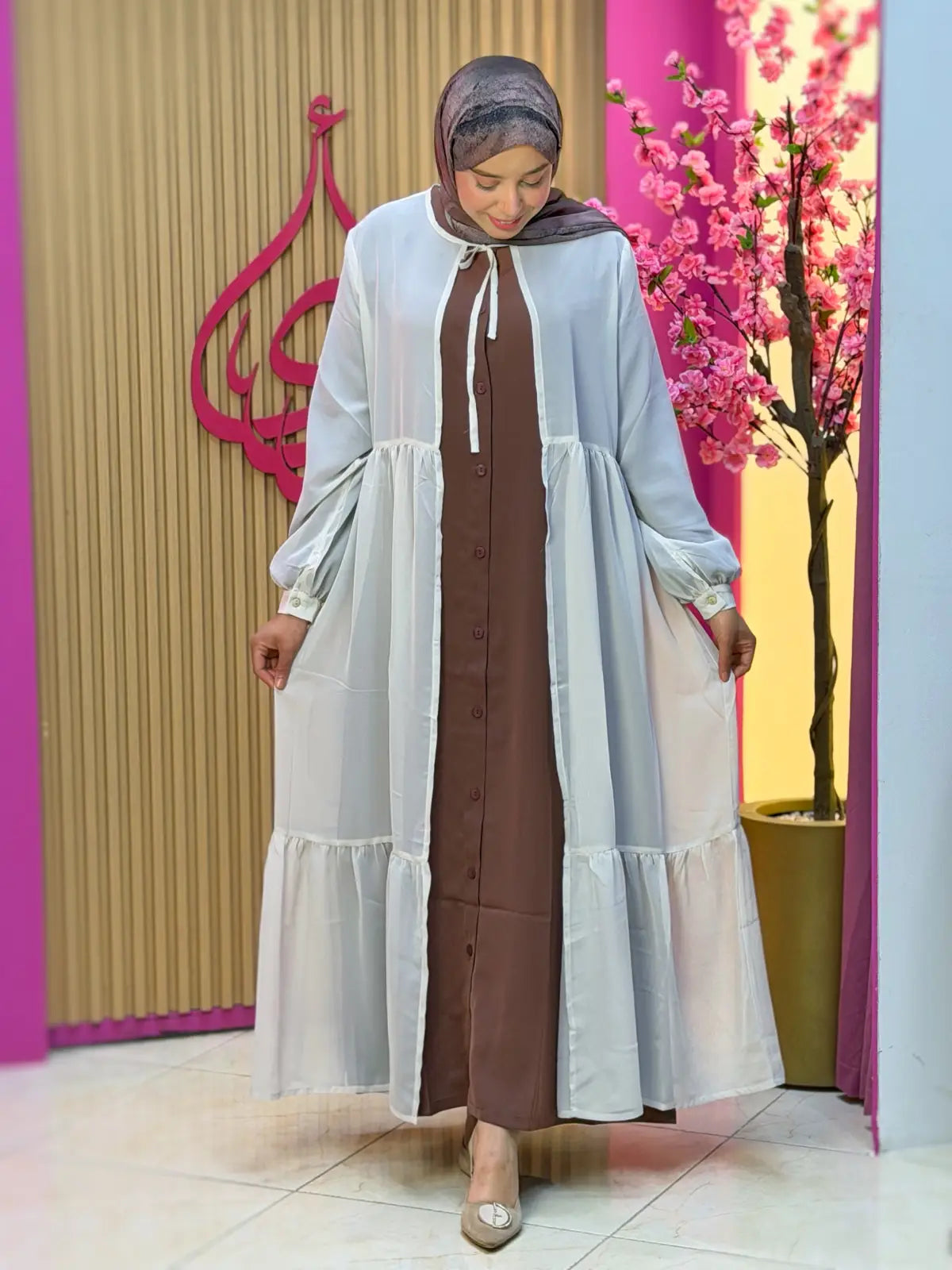 عباية يمامة أبيض-شكلاطة
