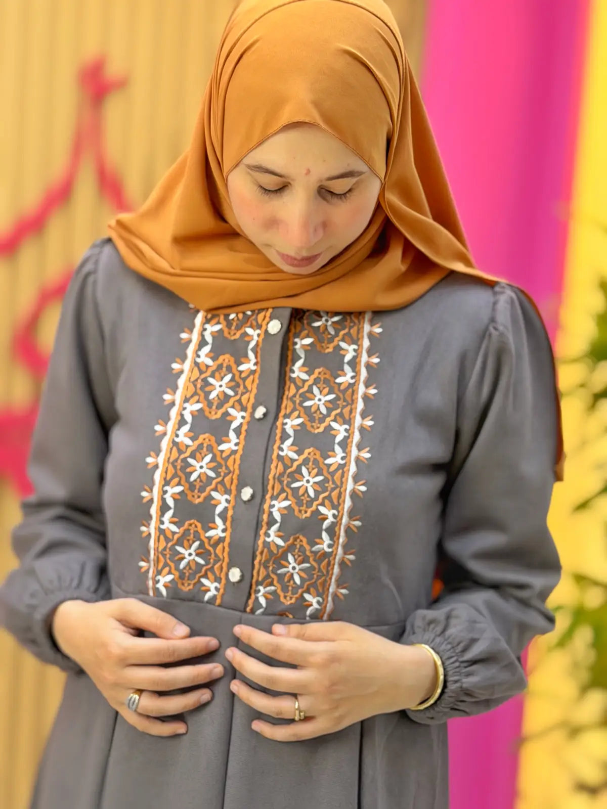 فستان خنساء رمادي