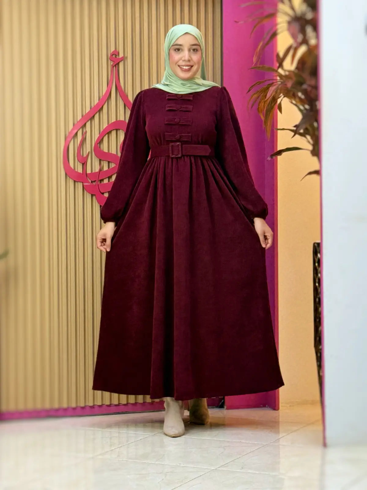فستان جوري كرونة