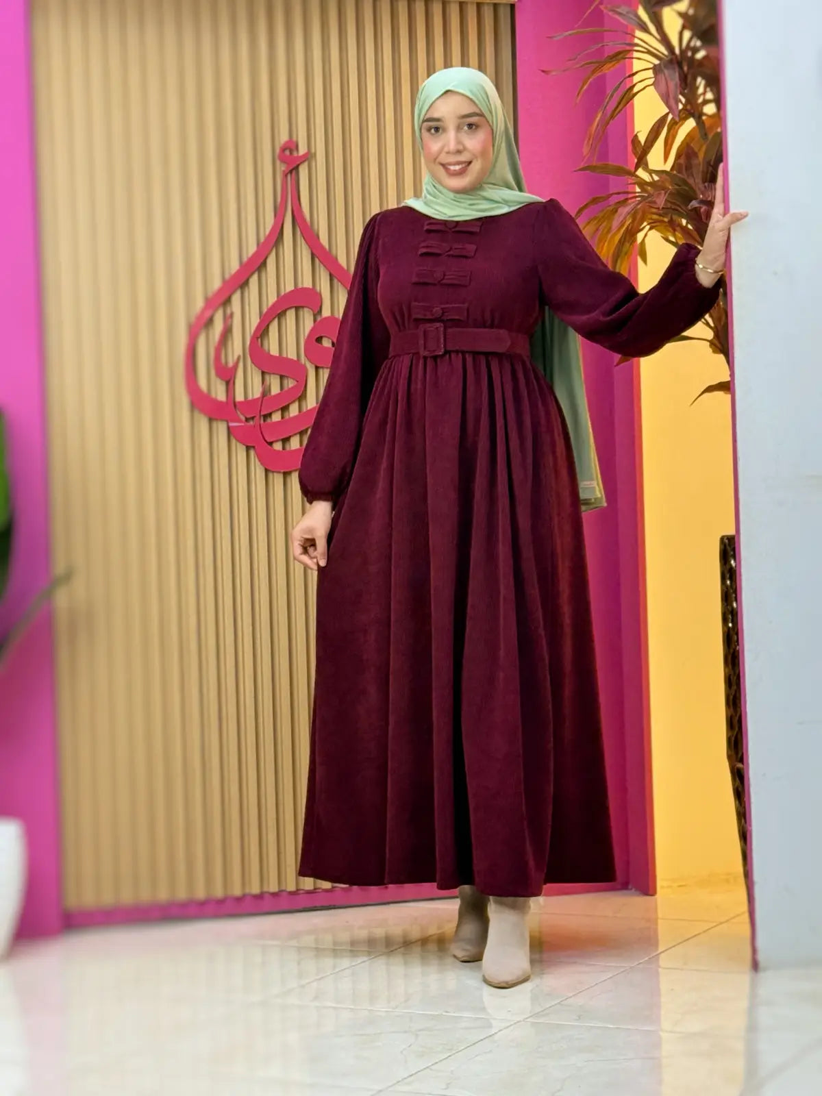 فستان جوري كرونة