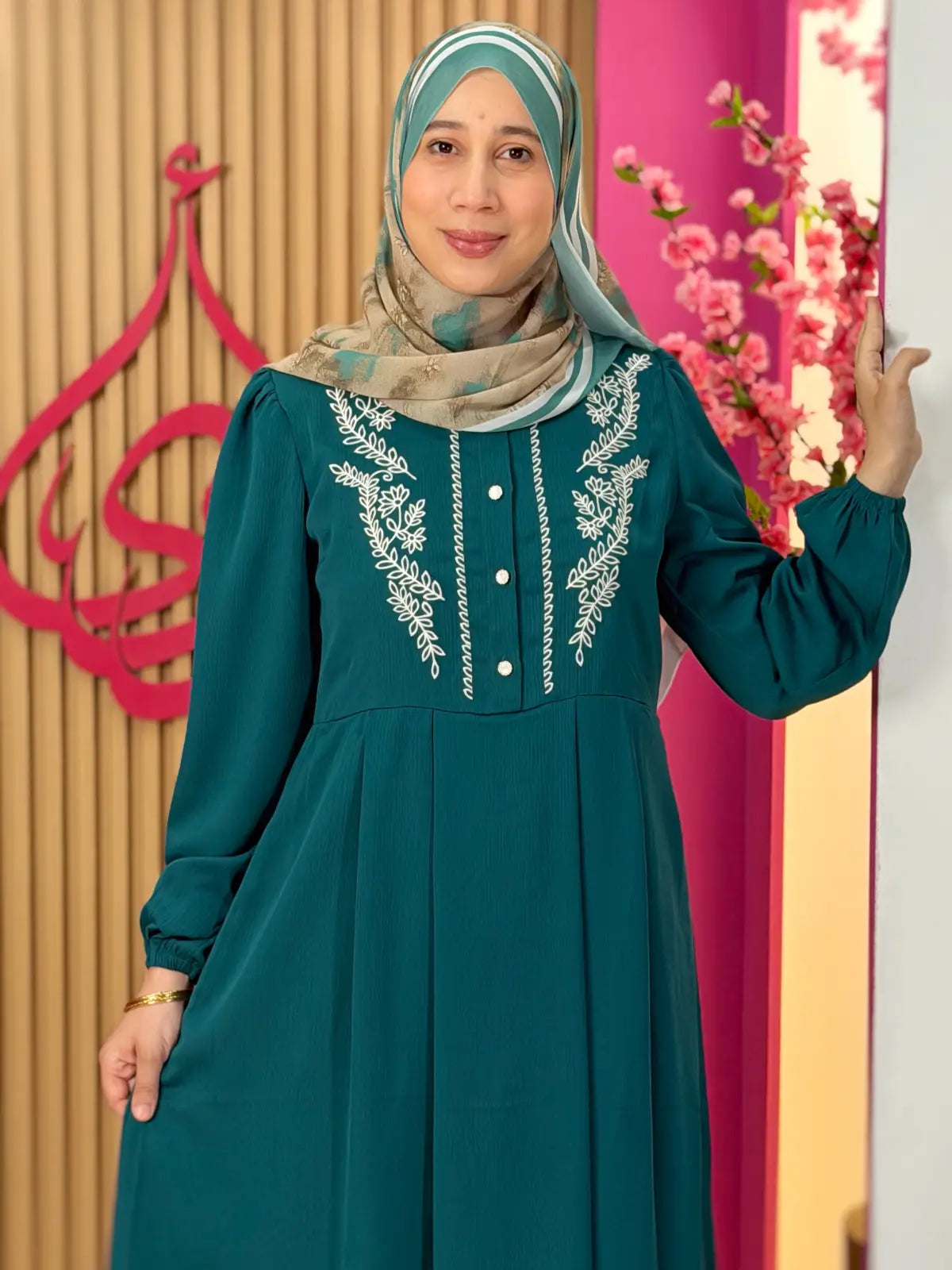 فستان سيرين أخضر