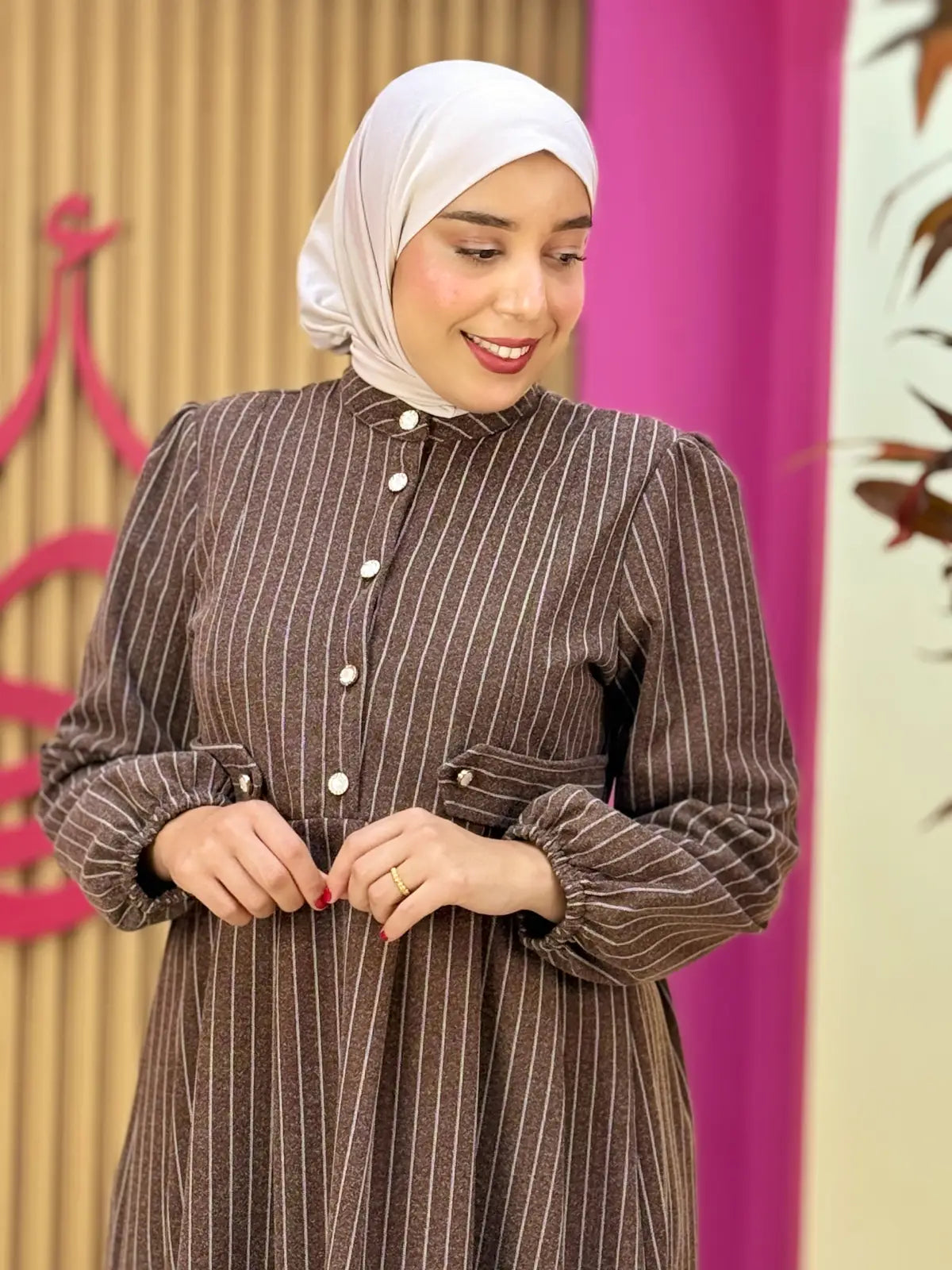 فستان لين بني