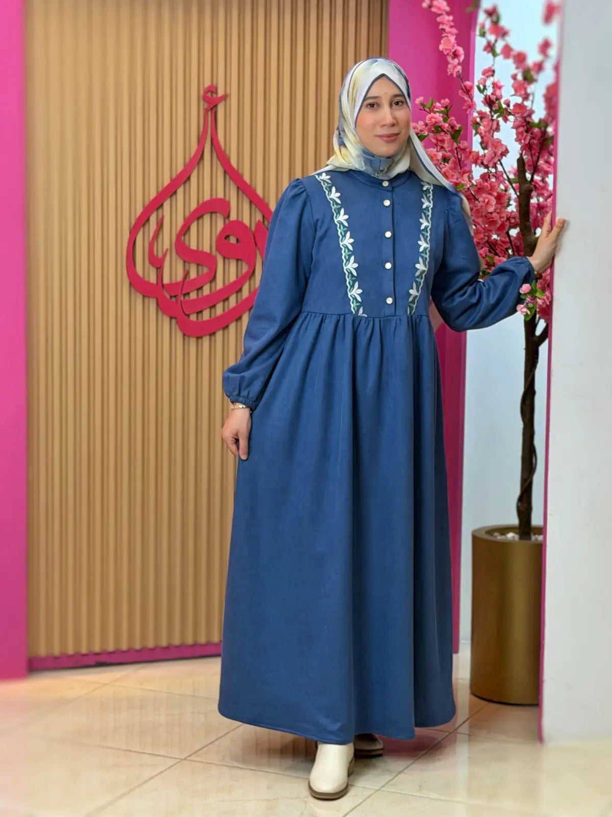 فستان زخرف أزرق