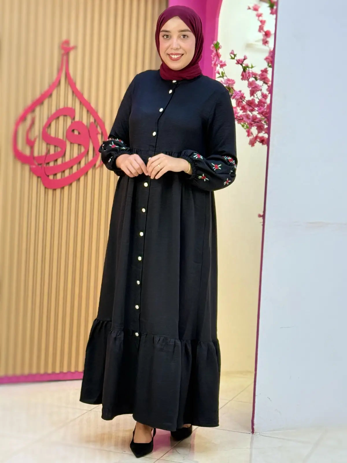 فستان ورود أسود