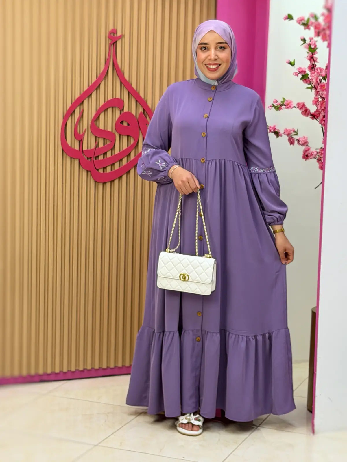 فستان ورود بنفسجي