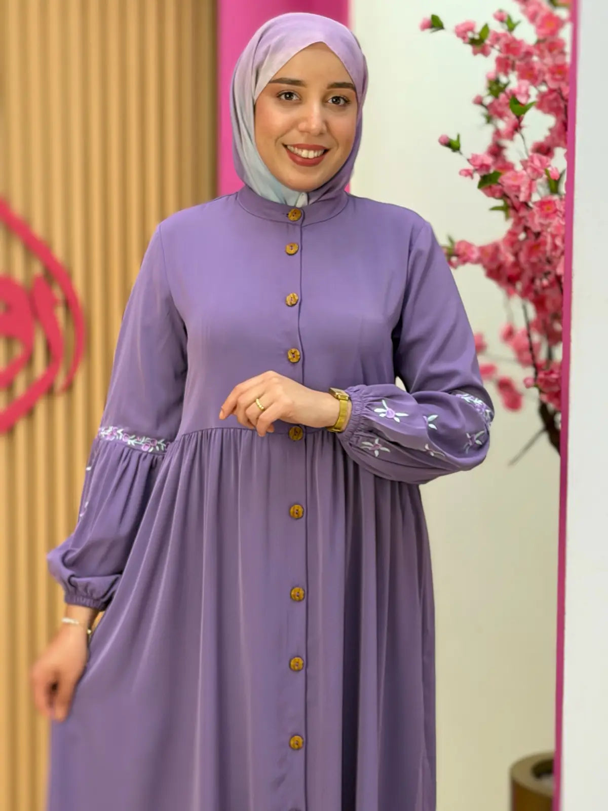 فستان ورود بنفسجي