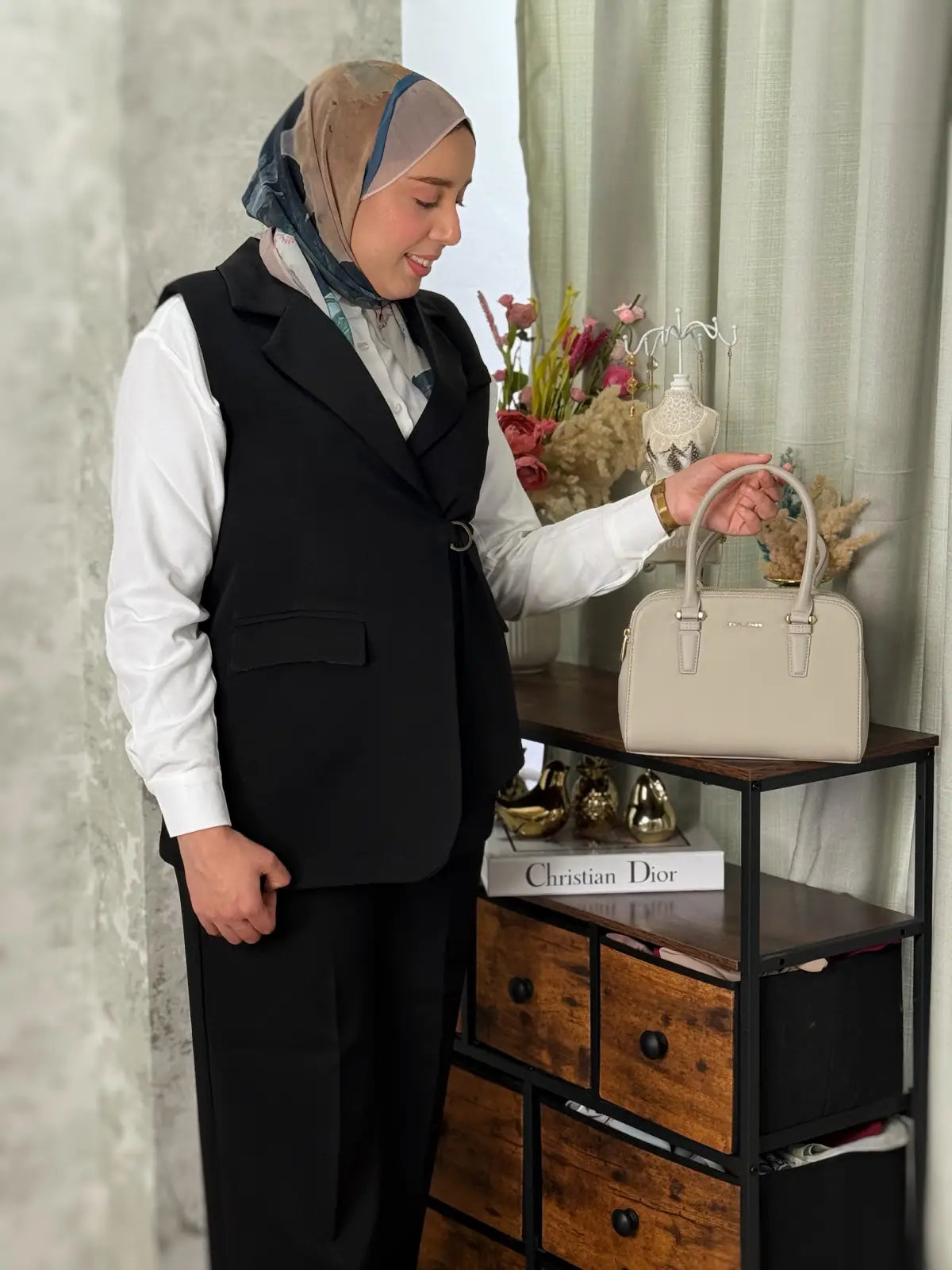 طقم فلة أسود