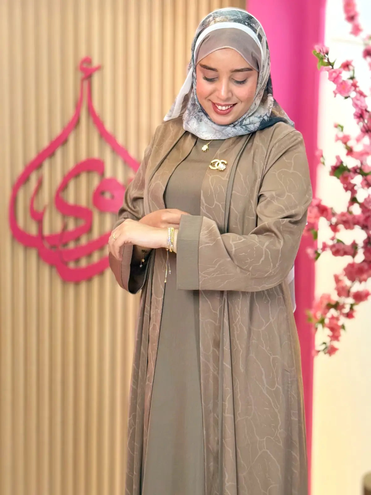 عباية عهد بيج