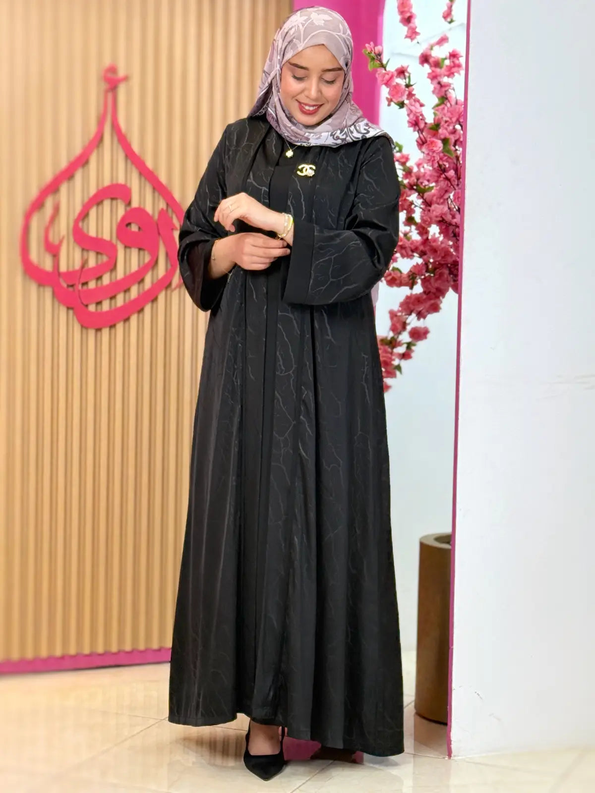 عباية عهد أسود