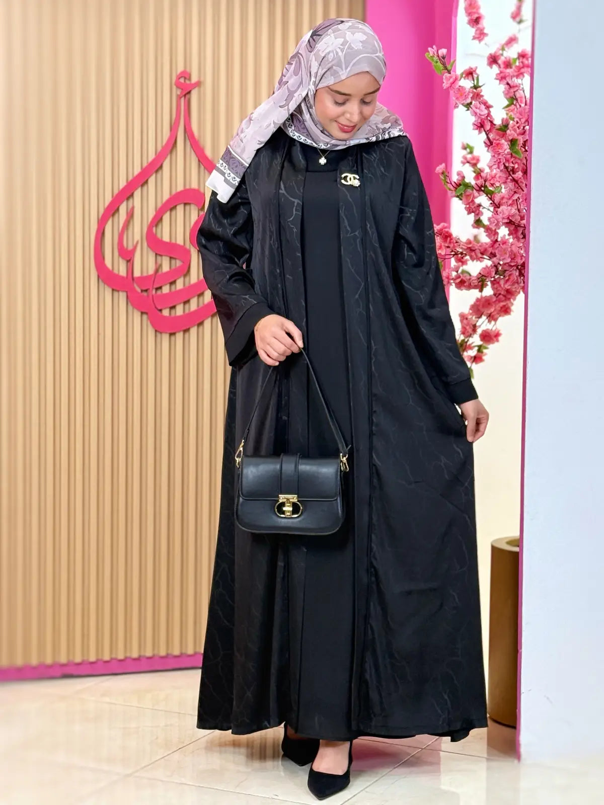 عباية عهد أسود