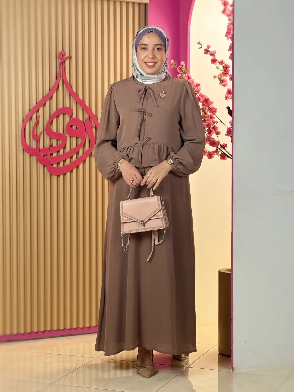 فستان أسيل ترابي