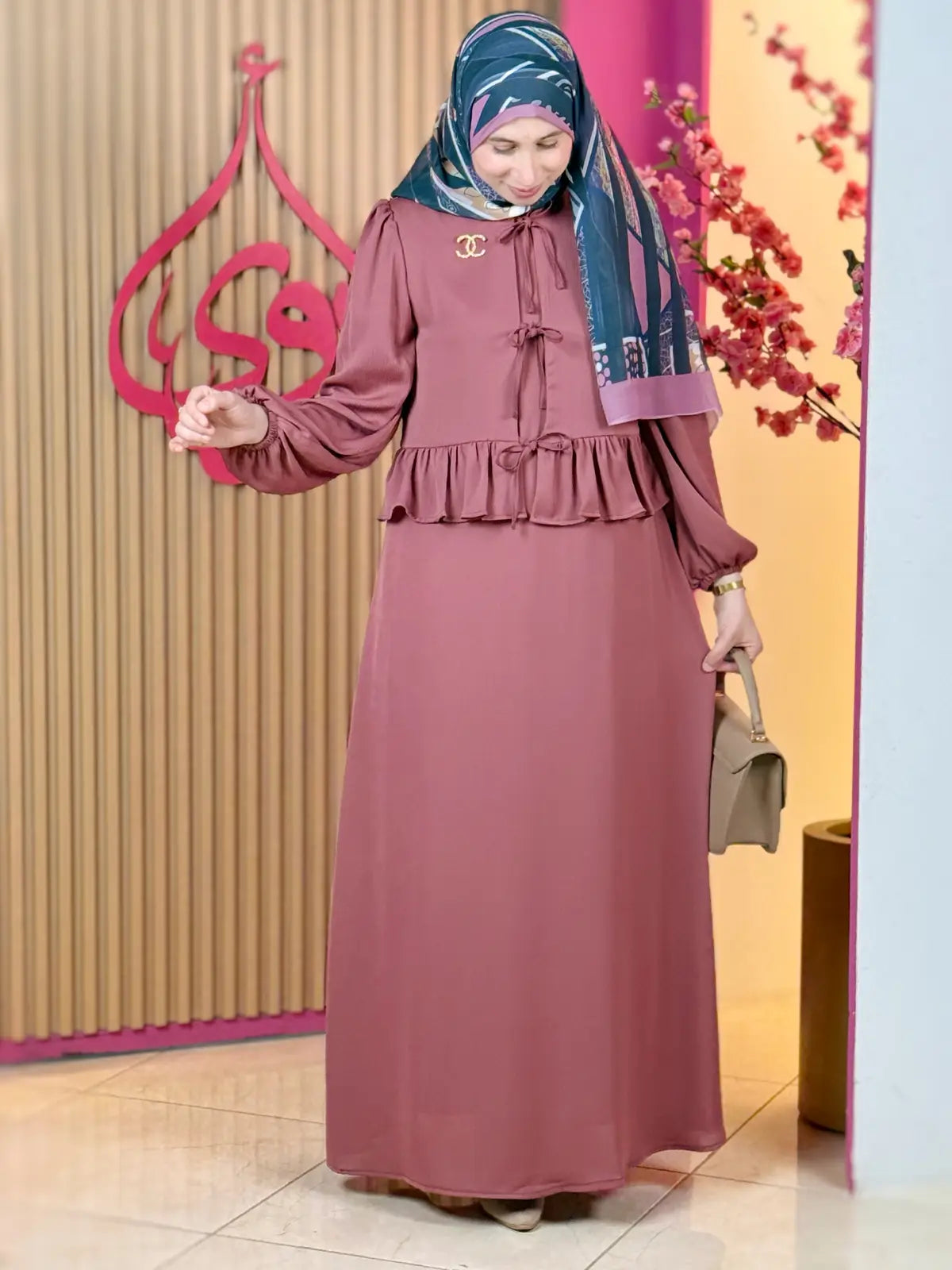 فستان أسيل مورتاديلا