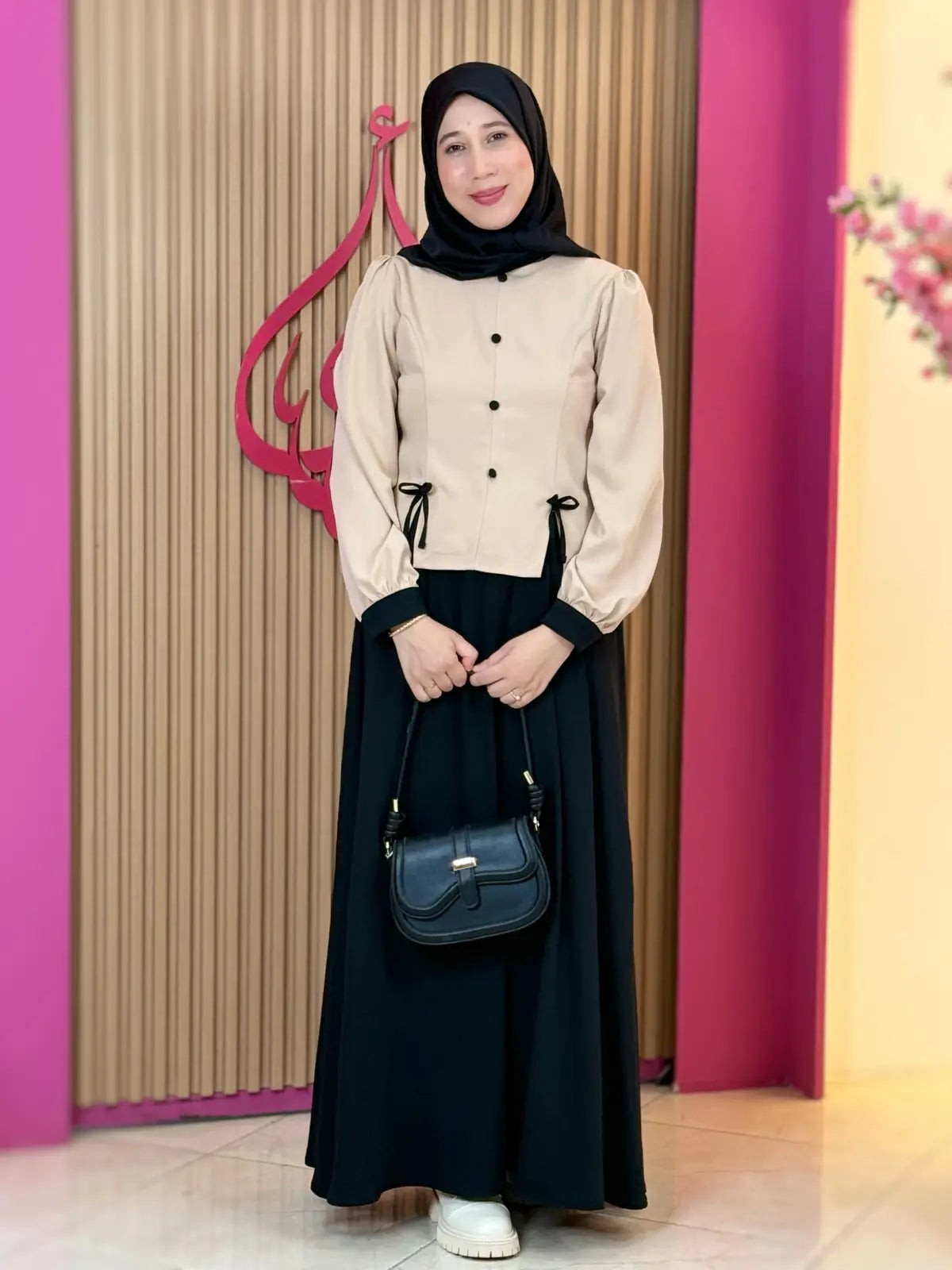 طقم تيجان أسود