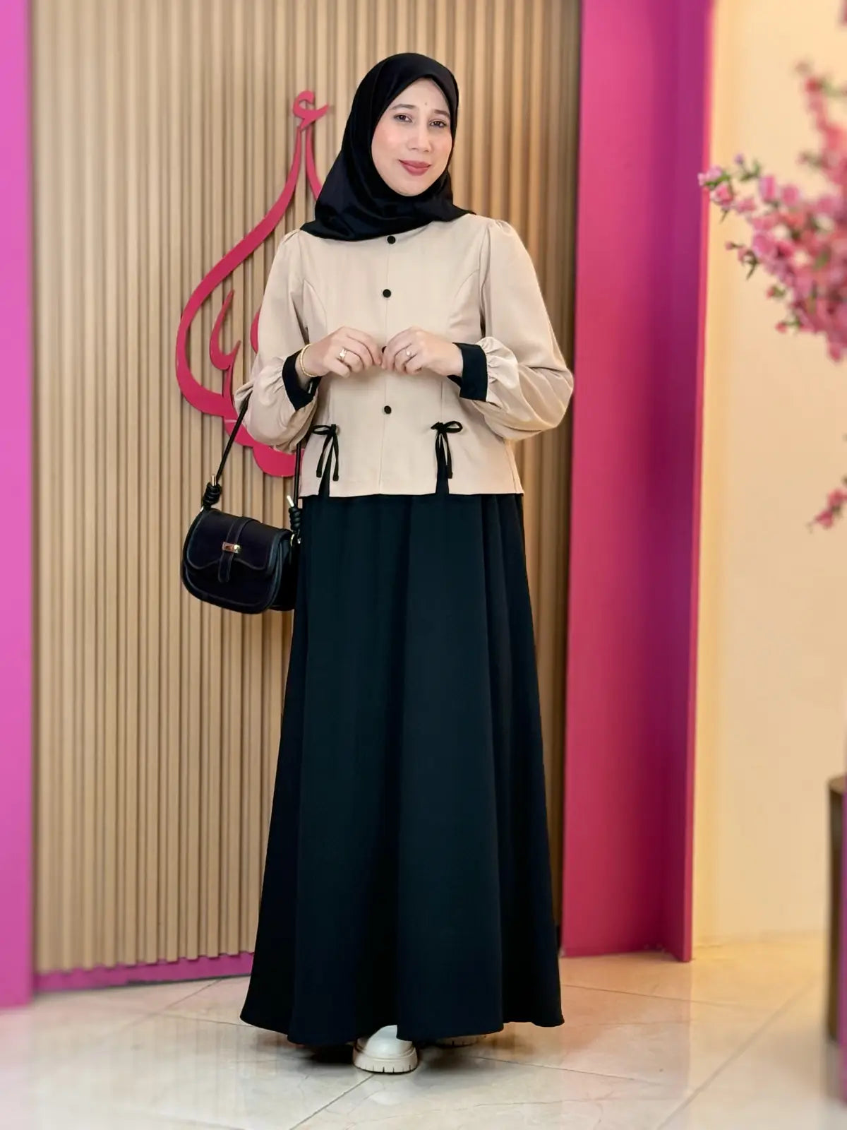 طقم تيجان أسود