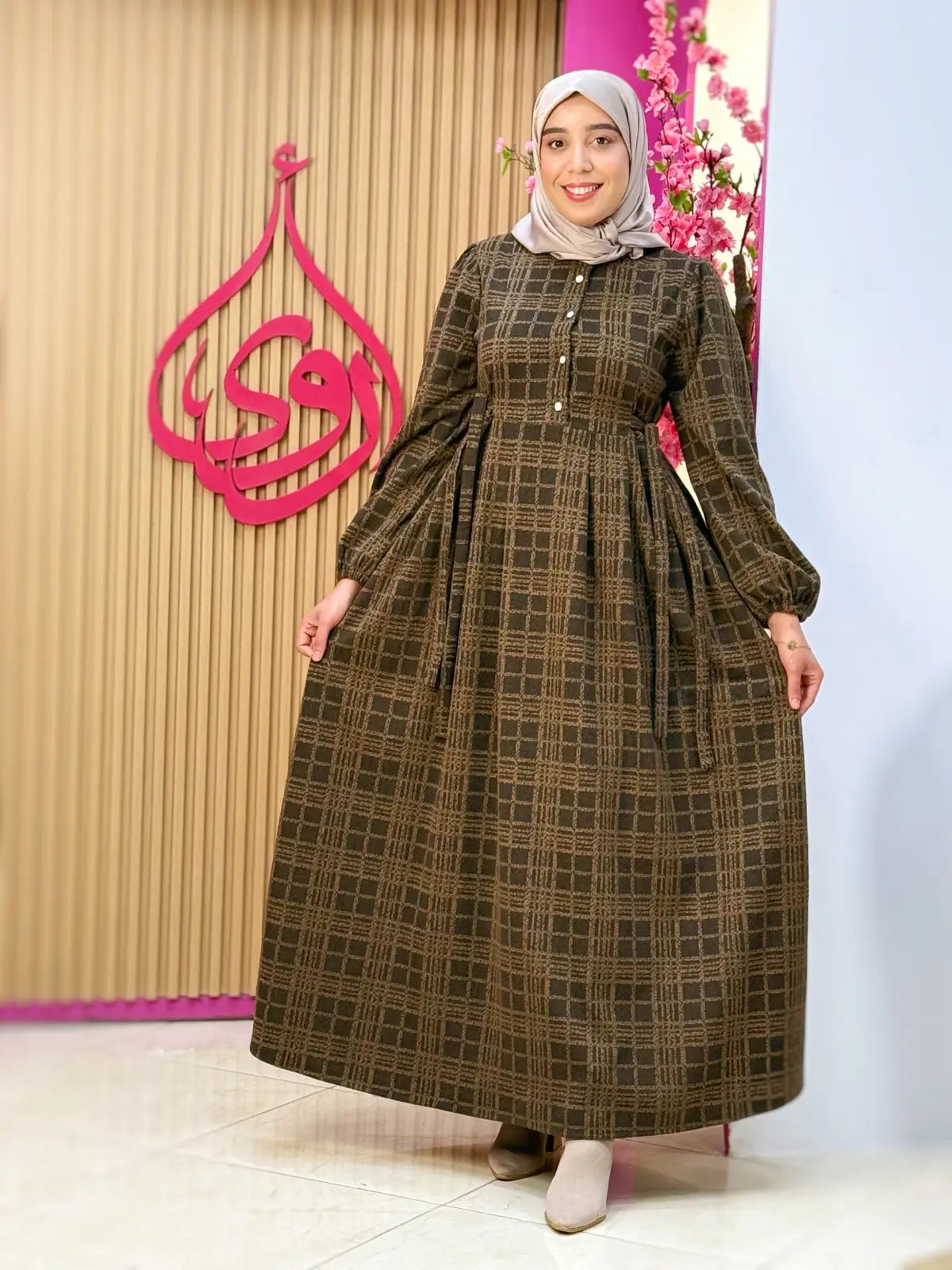 فستان دفئ بني