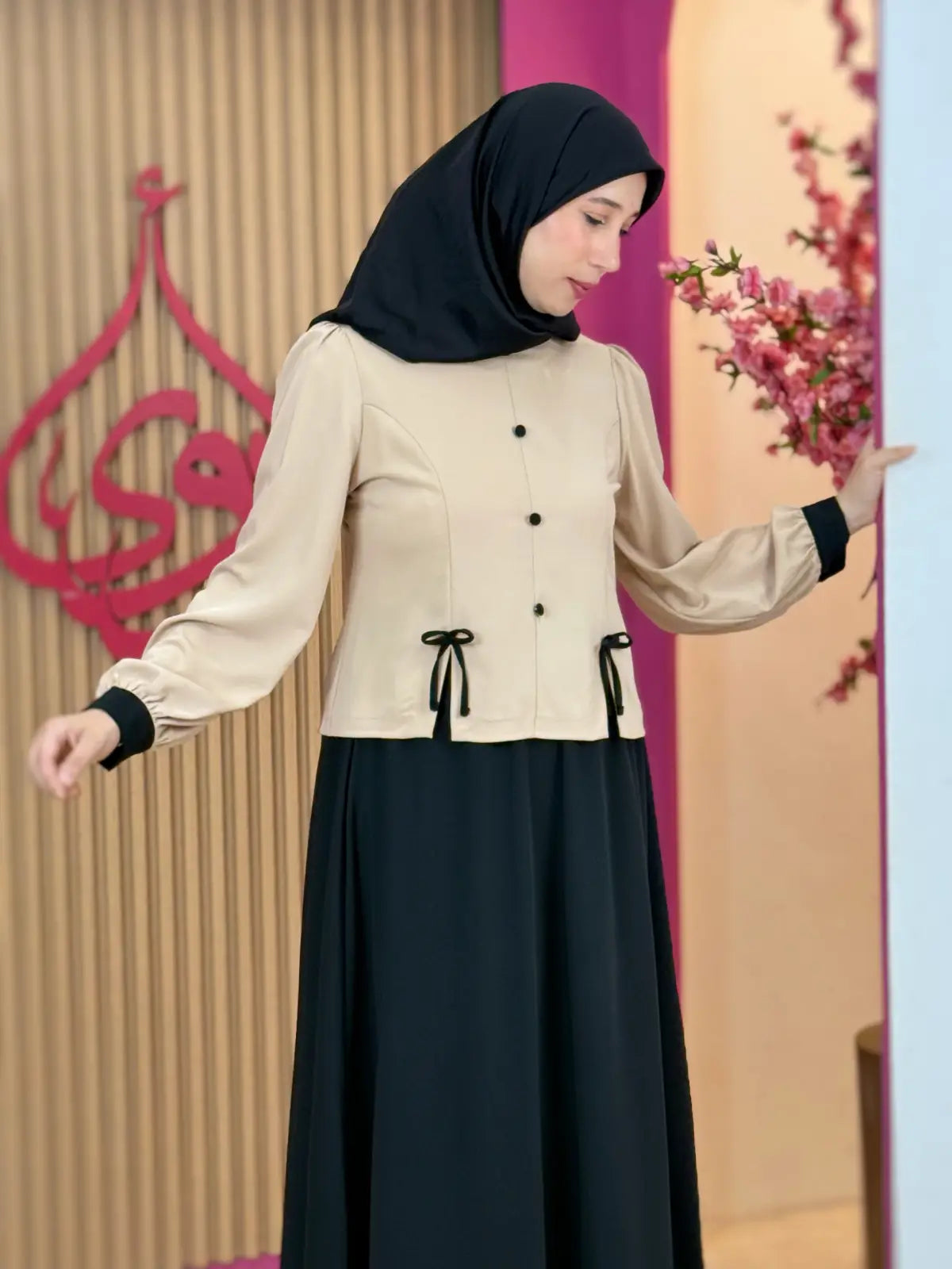 طقم تيجان أسود