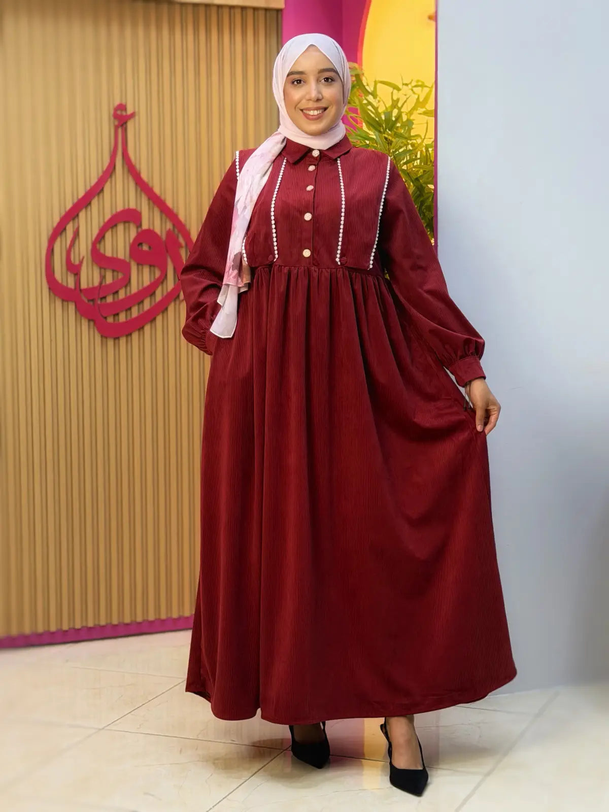 فستان وصال دم الغزال