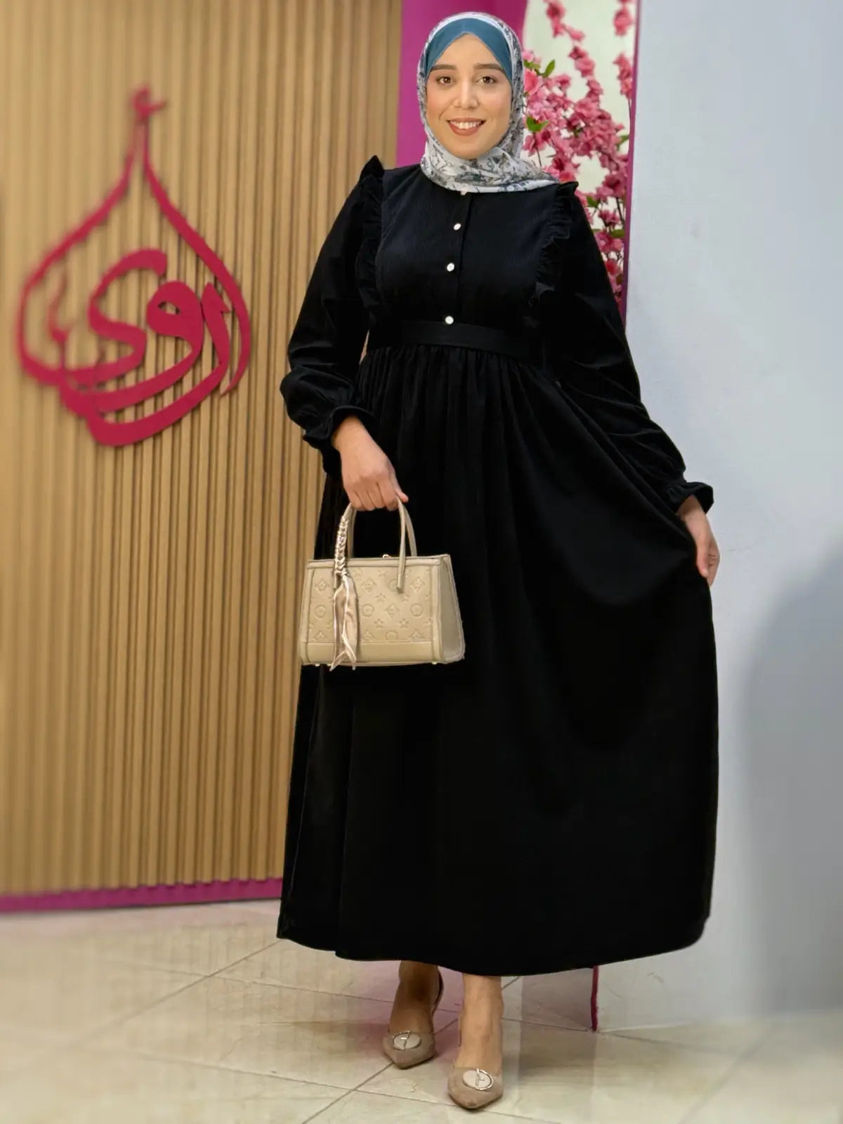 فستان صباح أسود
