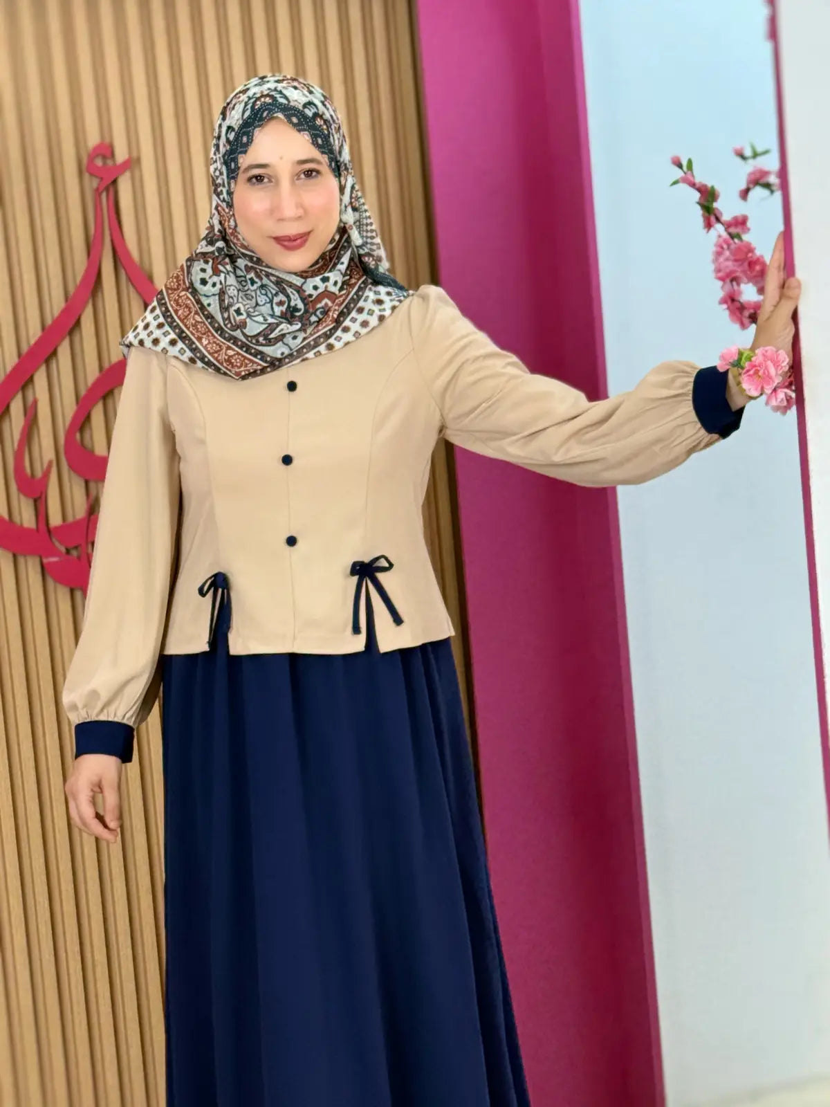 طقم تيجان أزرق