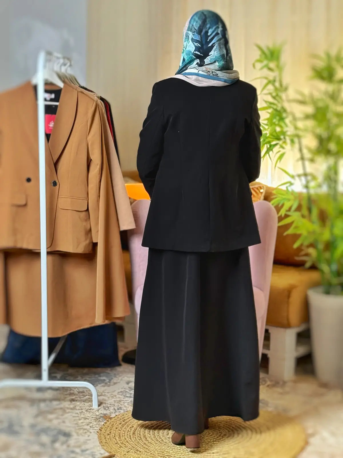 طقم هلا أسود