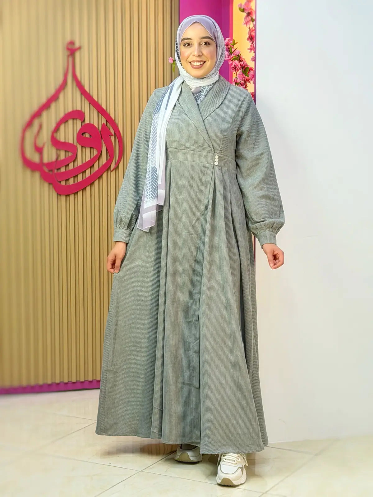 فستان حنين رمادي