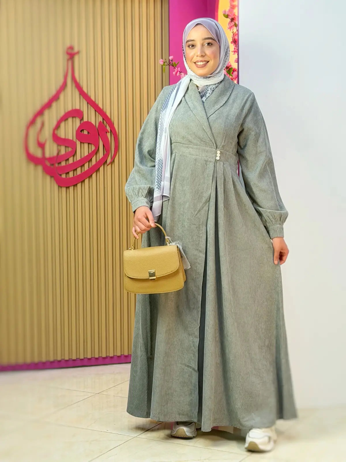 فستان حنين رمادي