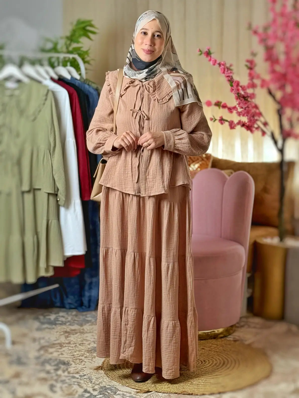 طقم خيال بيج