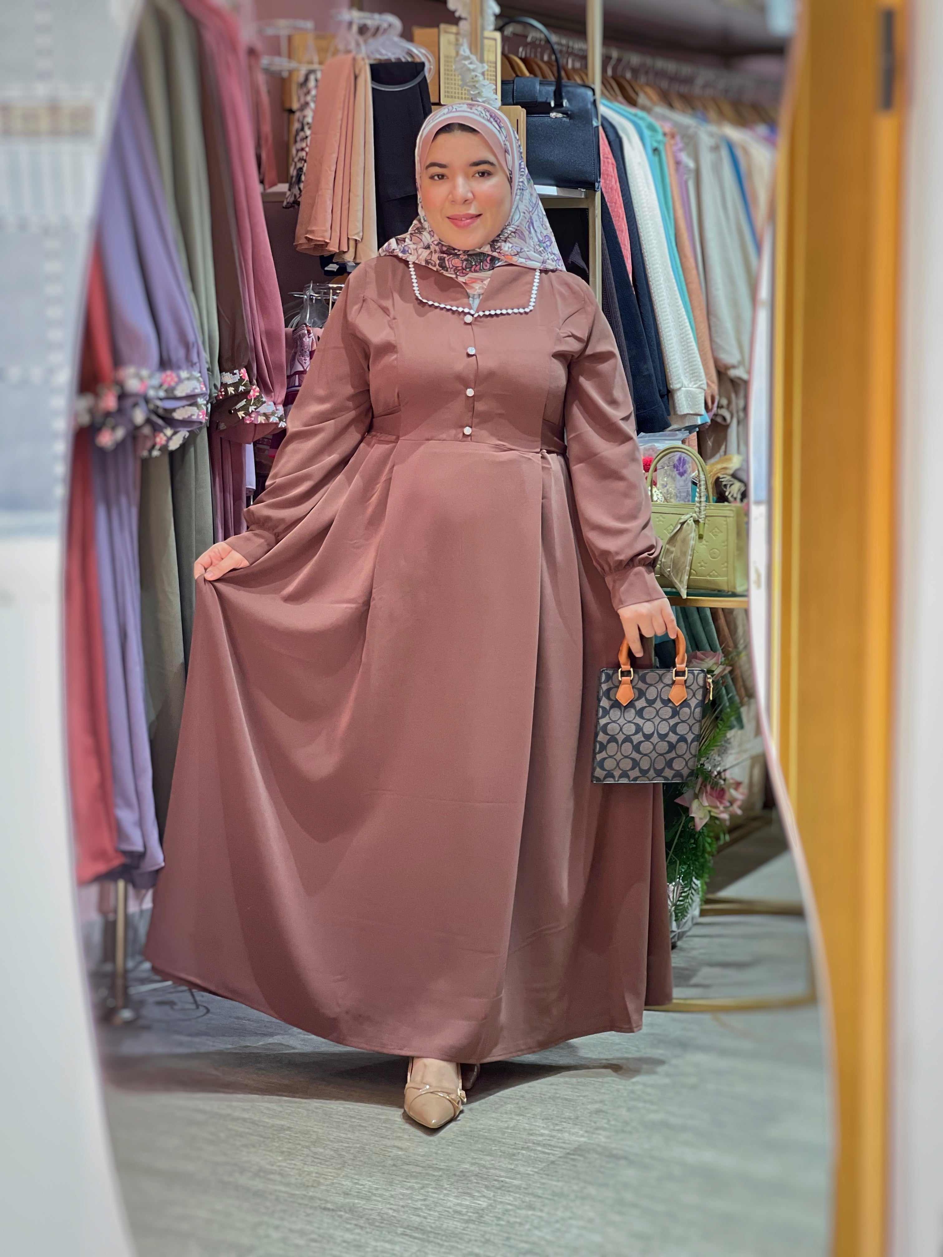 فستان سيدرا شكلاطي