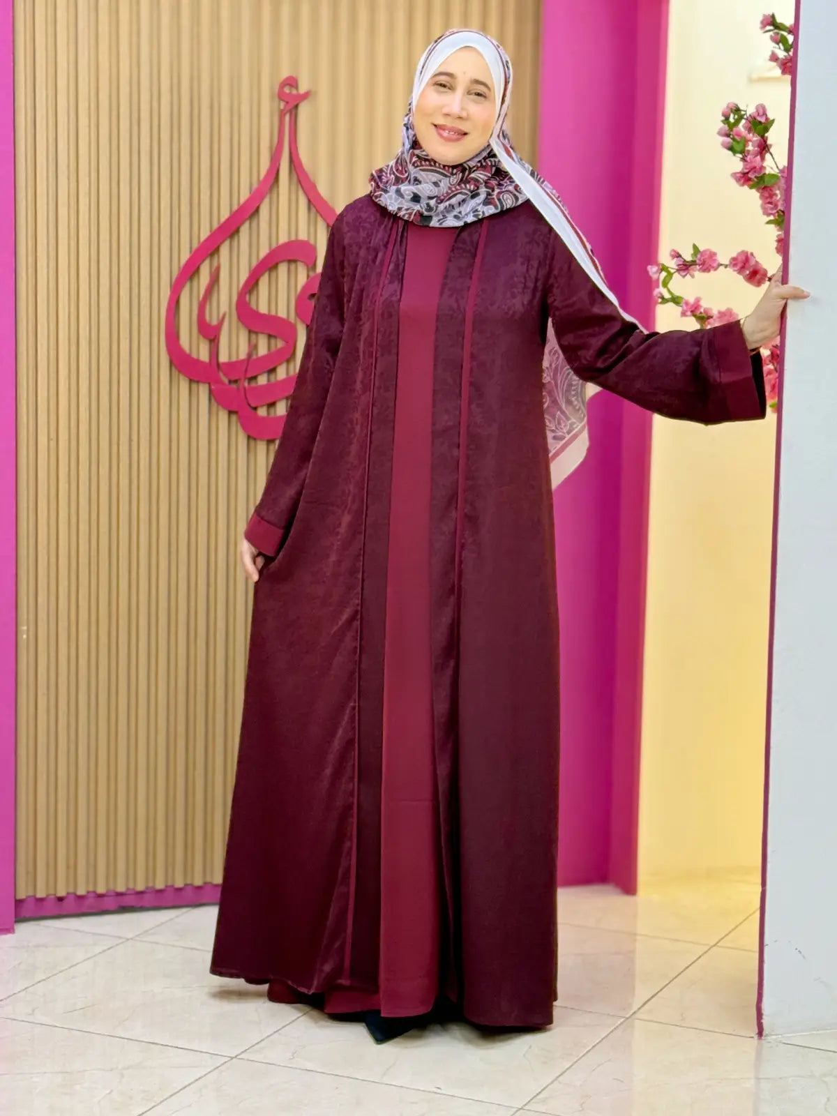 عباية لجين كرونة
