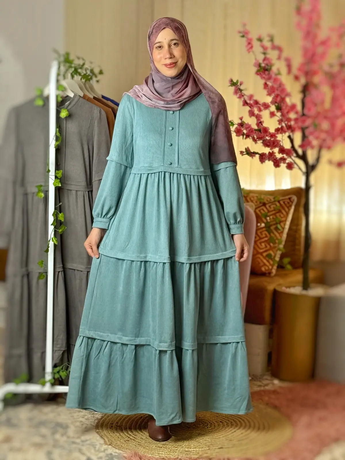 فستان ندى أزرق مائي