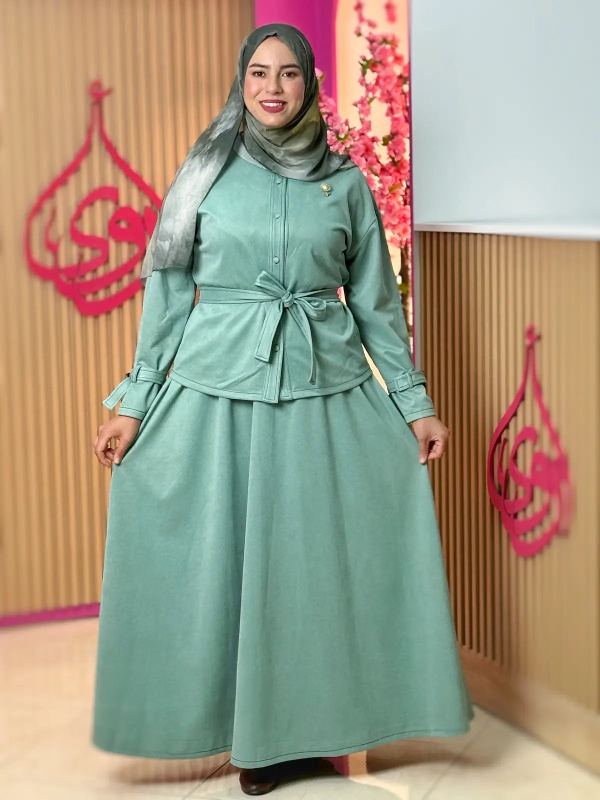 طقم تولين أخضر