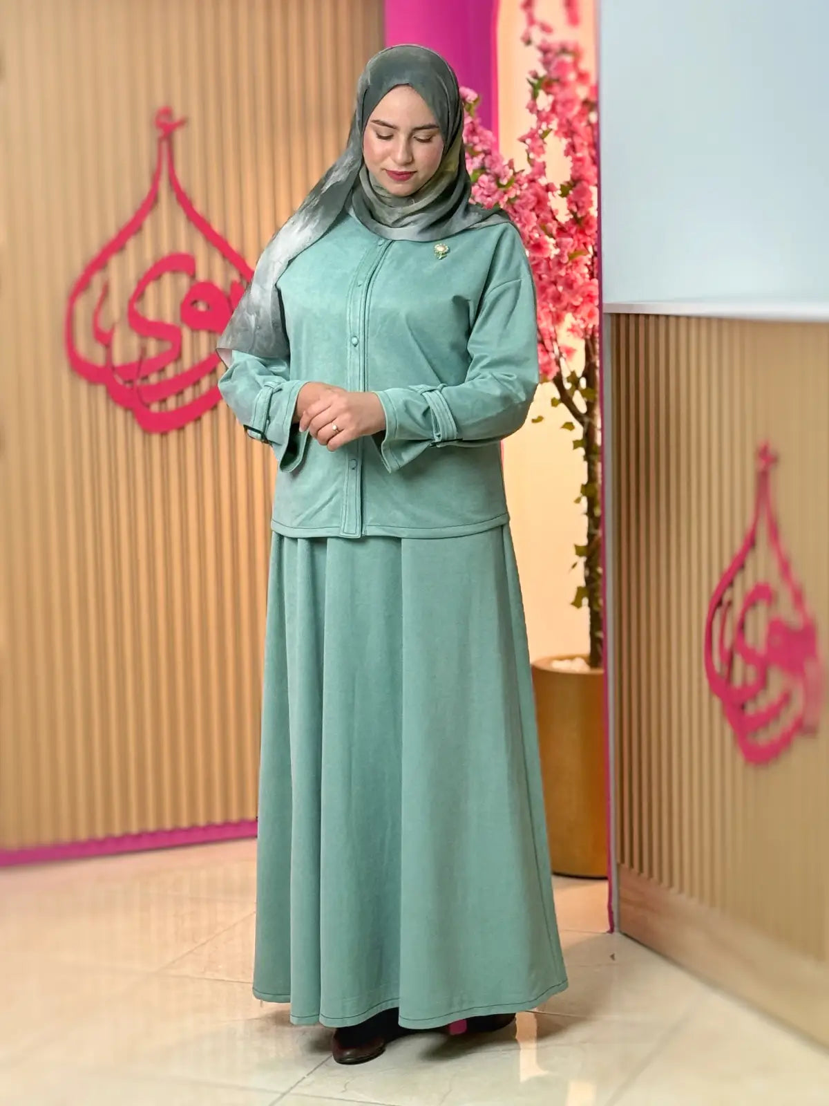 طقم تولين أخضر