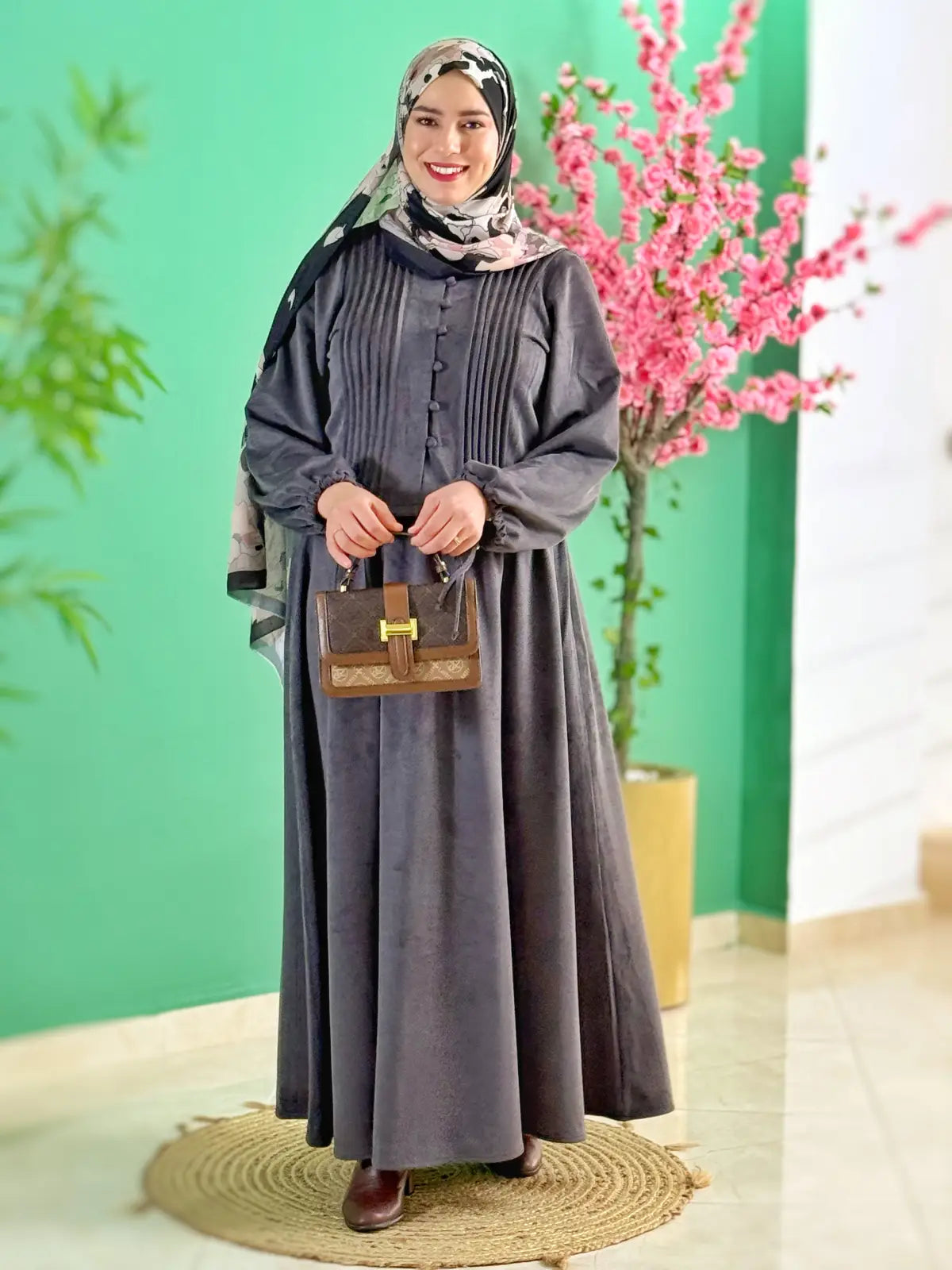 طقم نوران رمادي