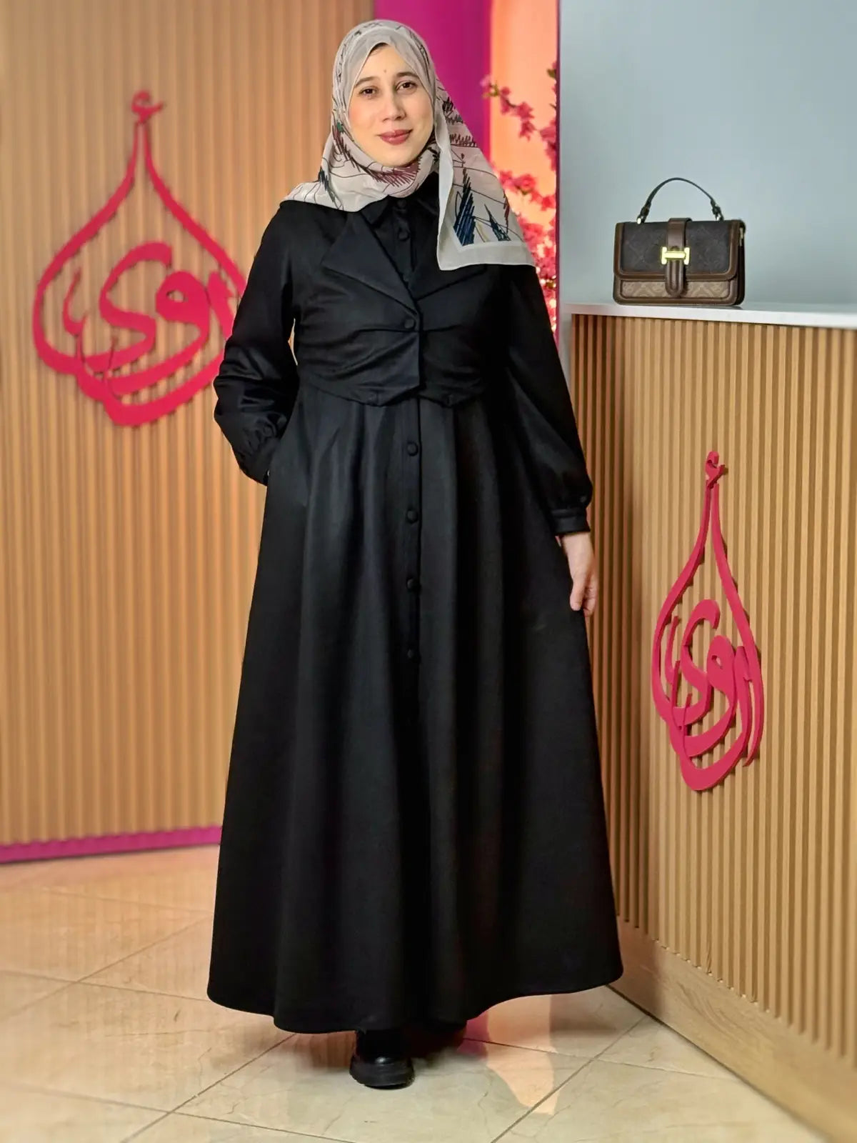 فستان توبة أسود