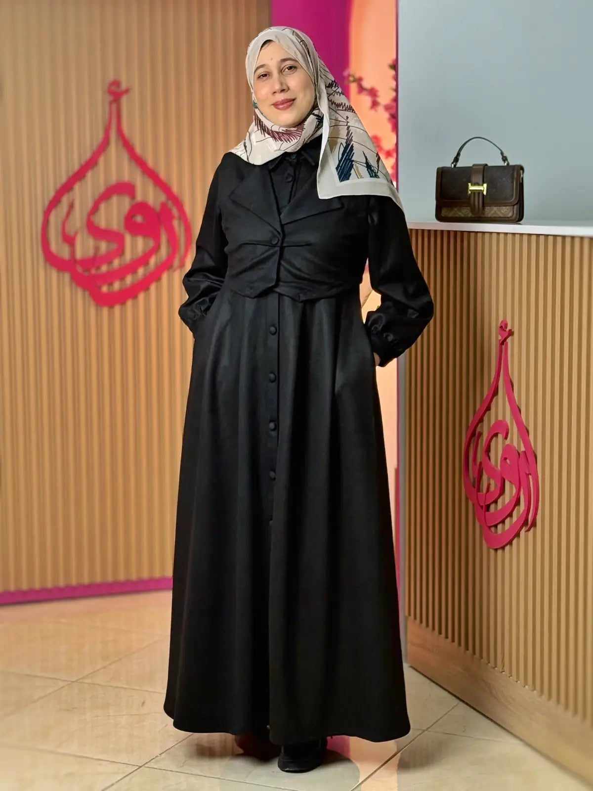 فستان توبة أسود