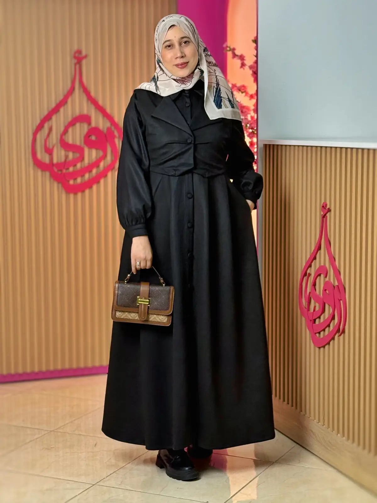 فستان توبة أسود