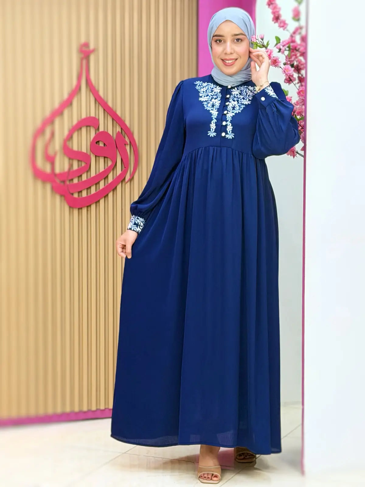 فستان وسام أزرق