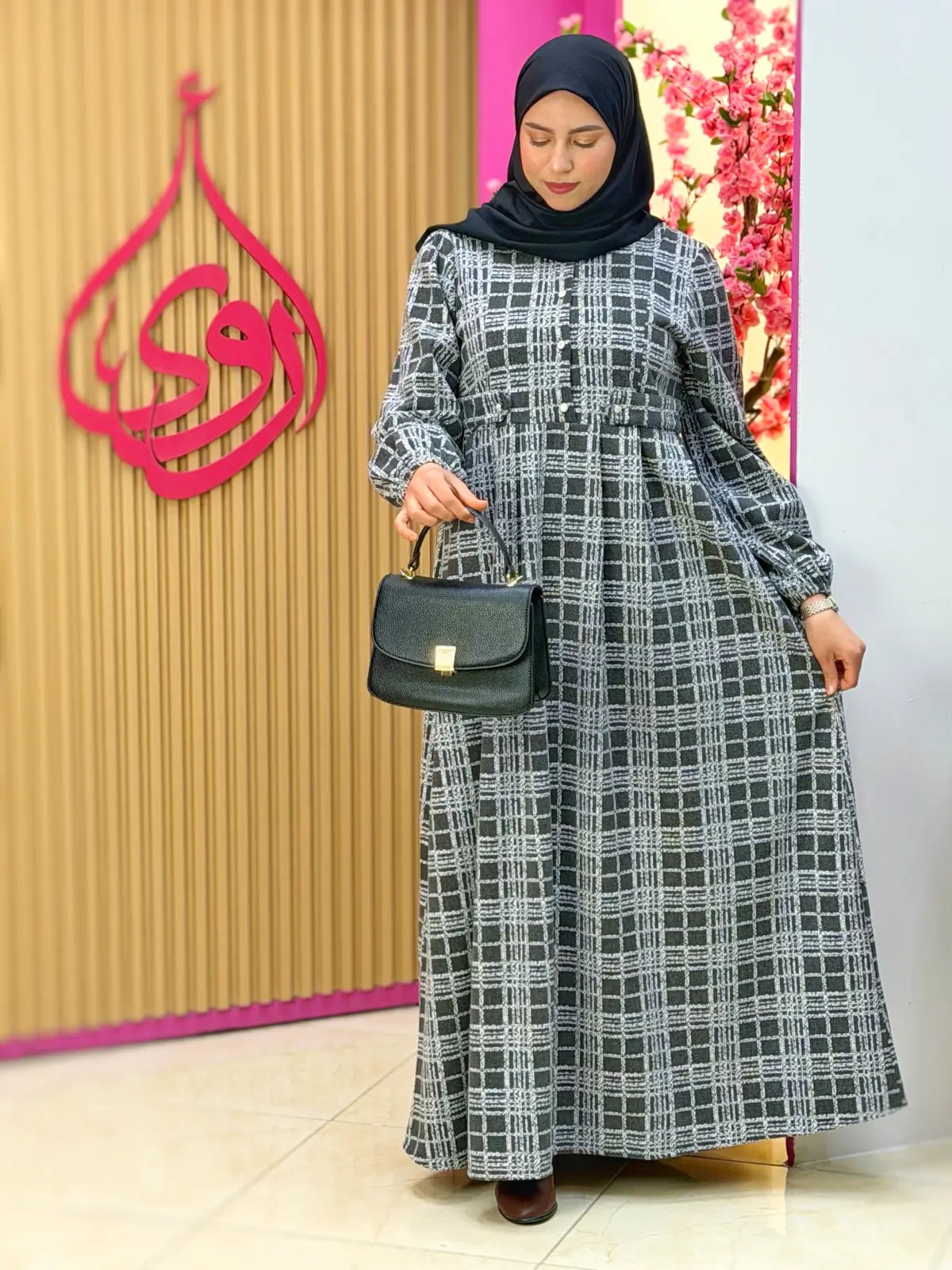 فستان دفئ أسود