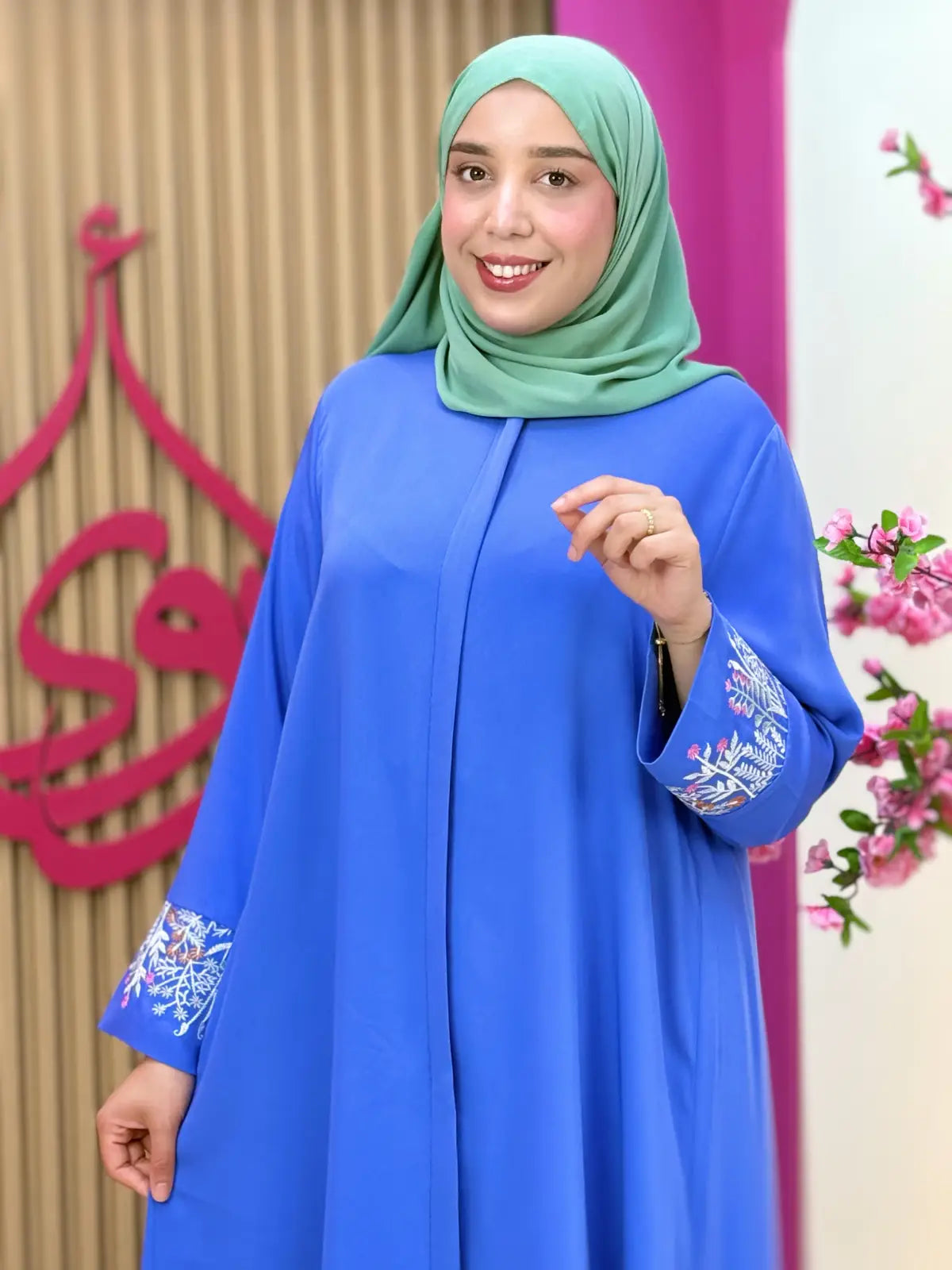 عباية بسمة أزرق